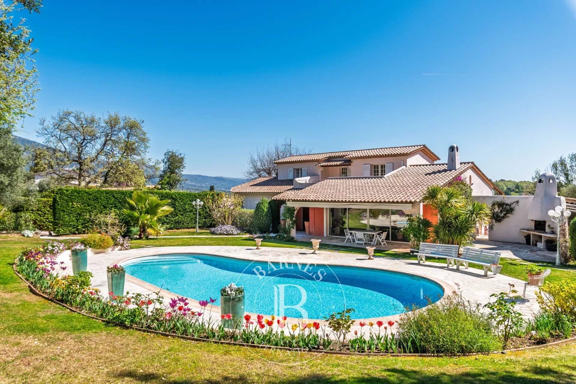 Le Rouret  - Maison 7 Pi&egrave;ces 5 Chambres - picture 7