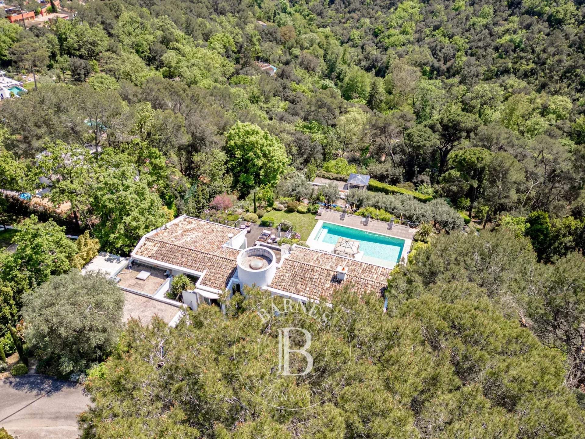 Valbonne  - Maison 9 Pi&egrave;ces 7 Chambres - picture 8