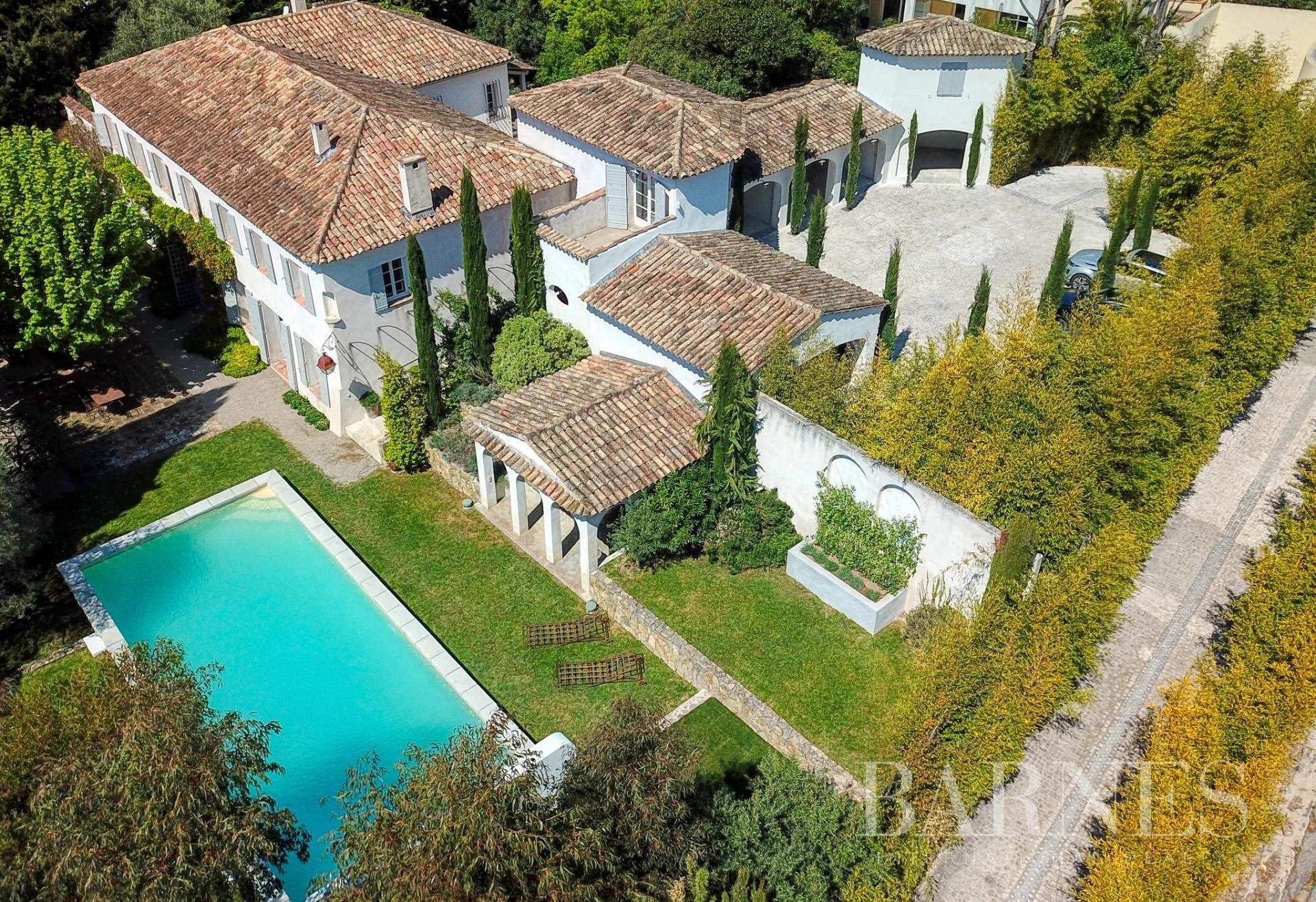 Mougins  - House 5 Bedrooms - picture 1