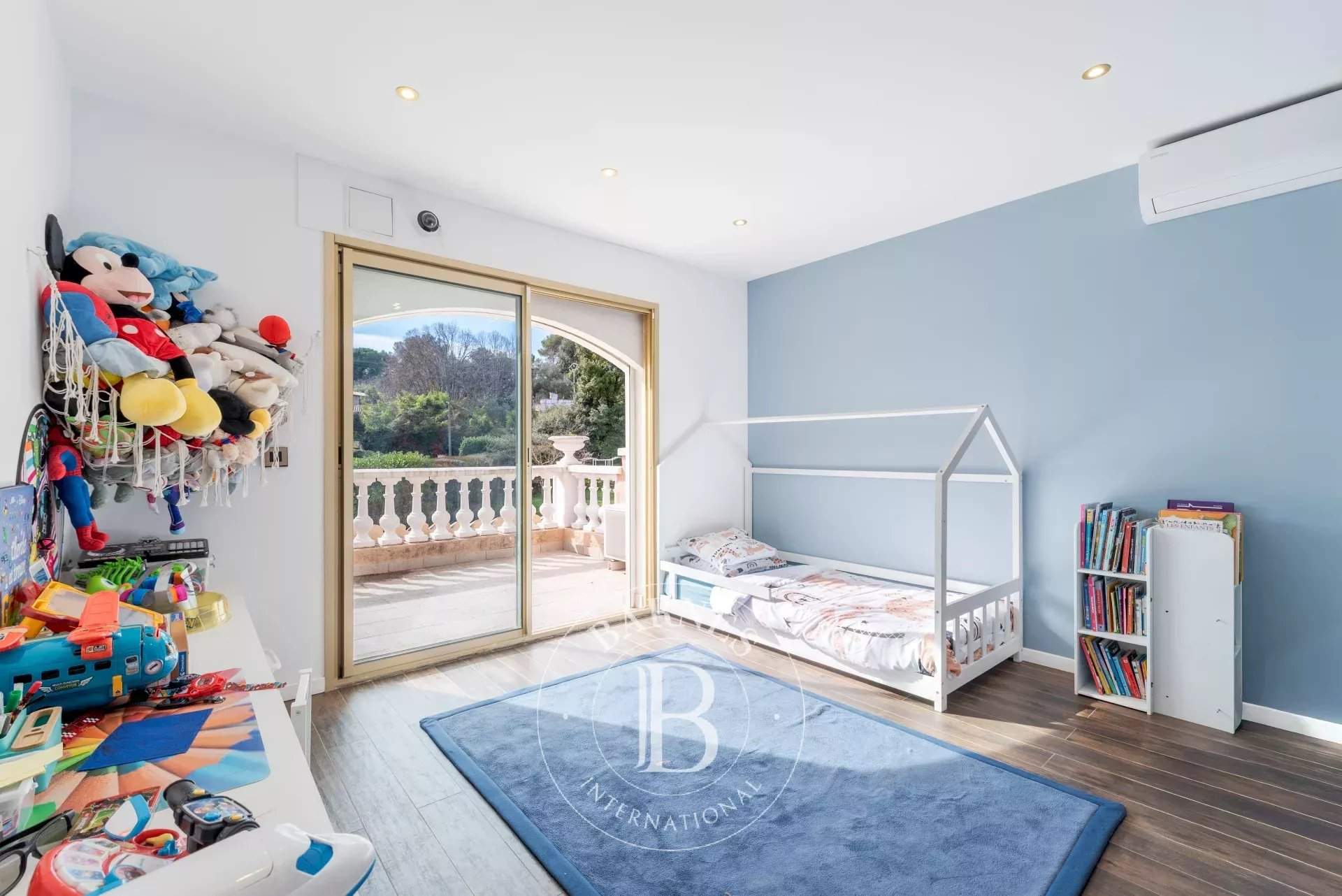 Roquefort-les-Pins  - Villa 7 Pi&egrave;ces 5 Chambres - picture 14