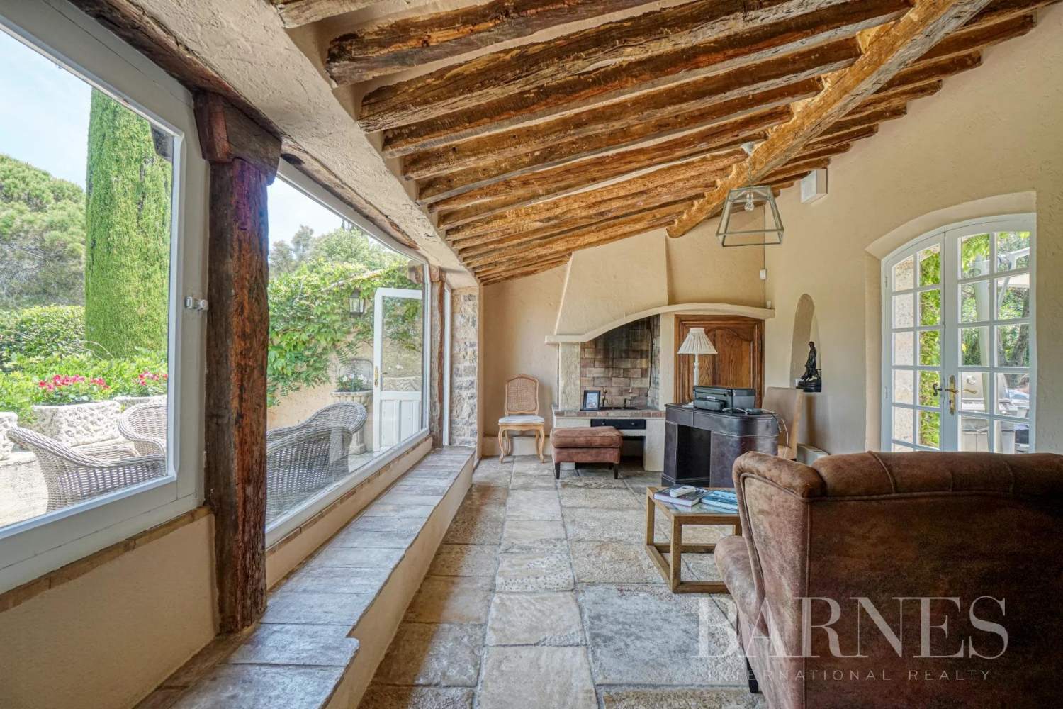 MOUGINS - RESIDENTIAL AREA - BASTIDE - 6 BEDROOMS - SEA VIEW picture 17