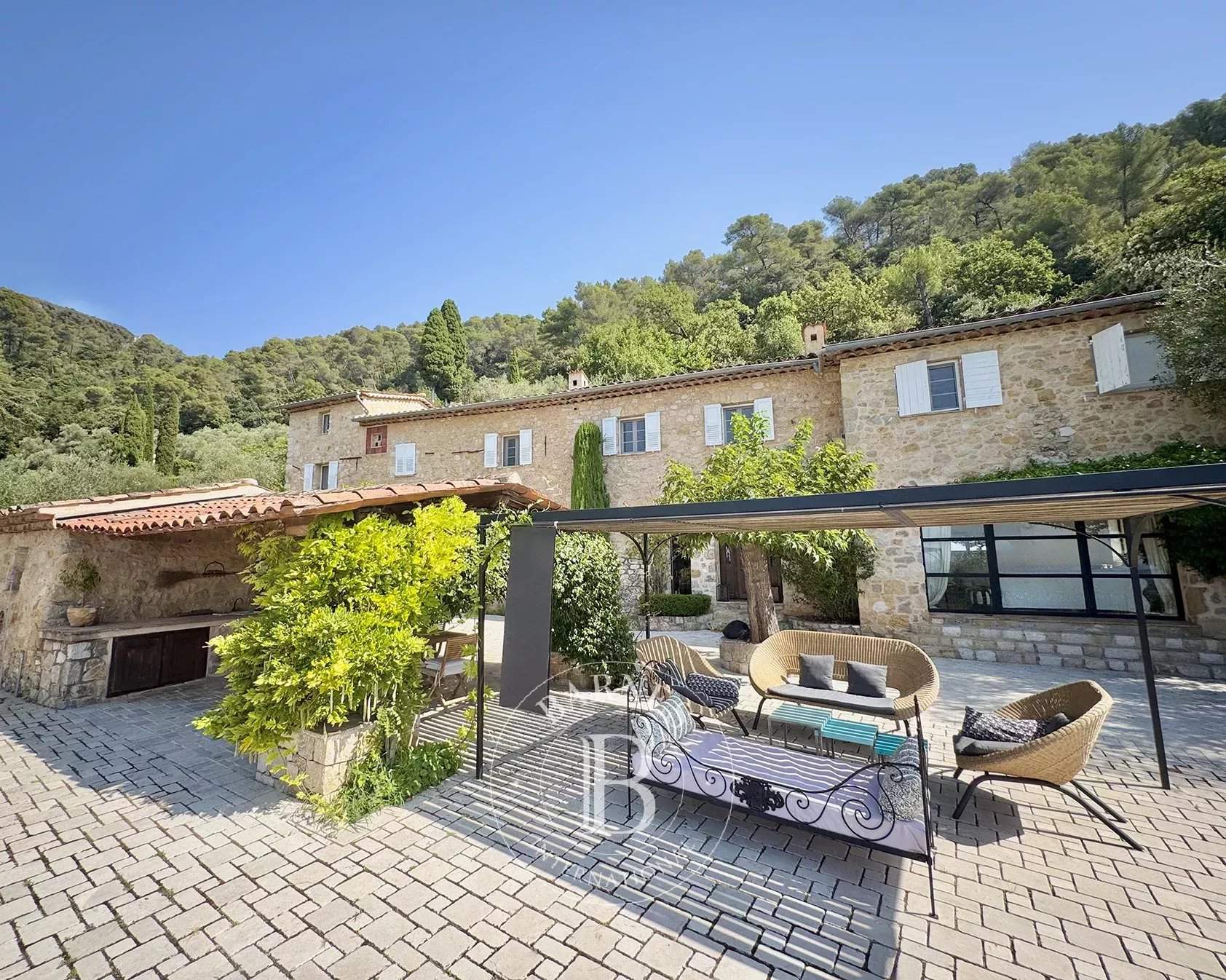 Grasse  - Bastide 7 Pi&egrave;ces 5 Chambres - picture 6