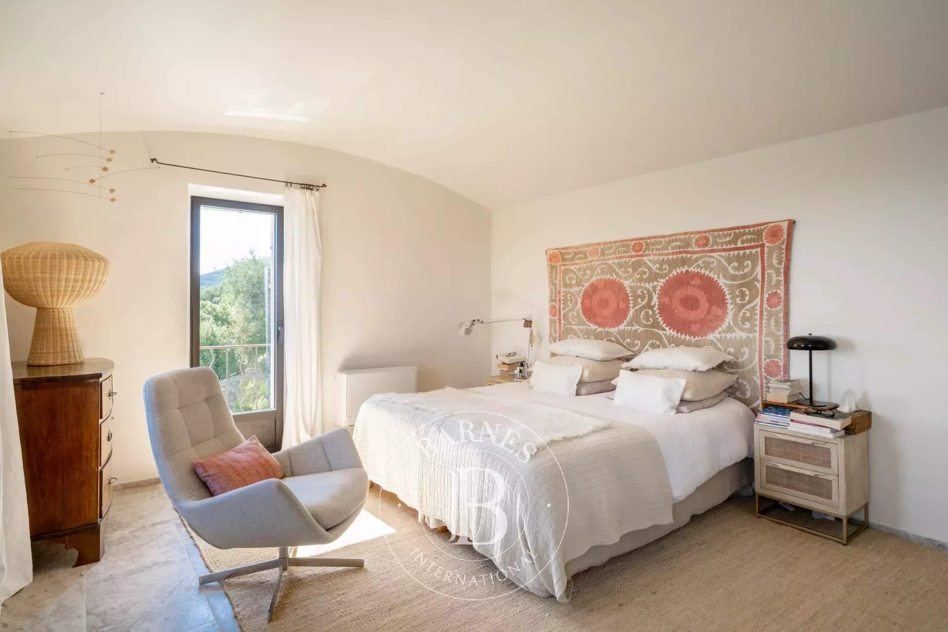 Châteauneuf-Grasse  - Maison 7 Pi&egrave;ces 4 Chambres - picture 12