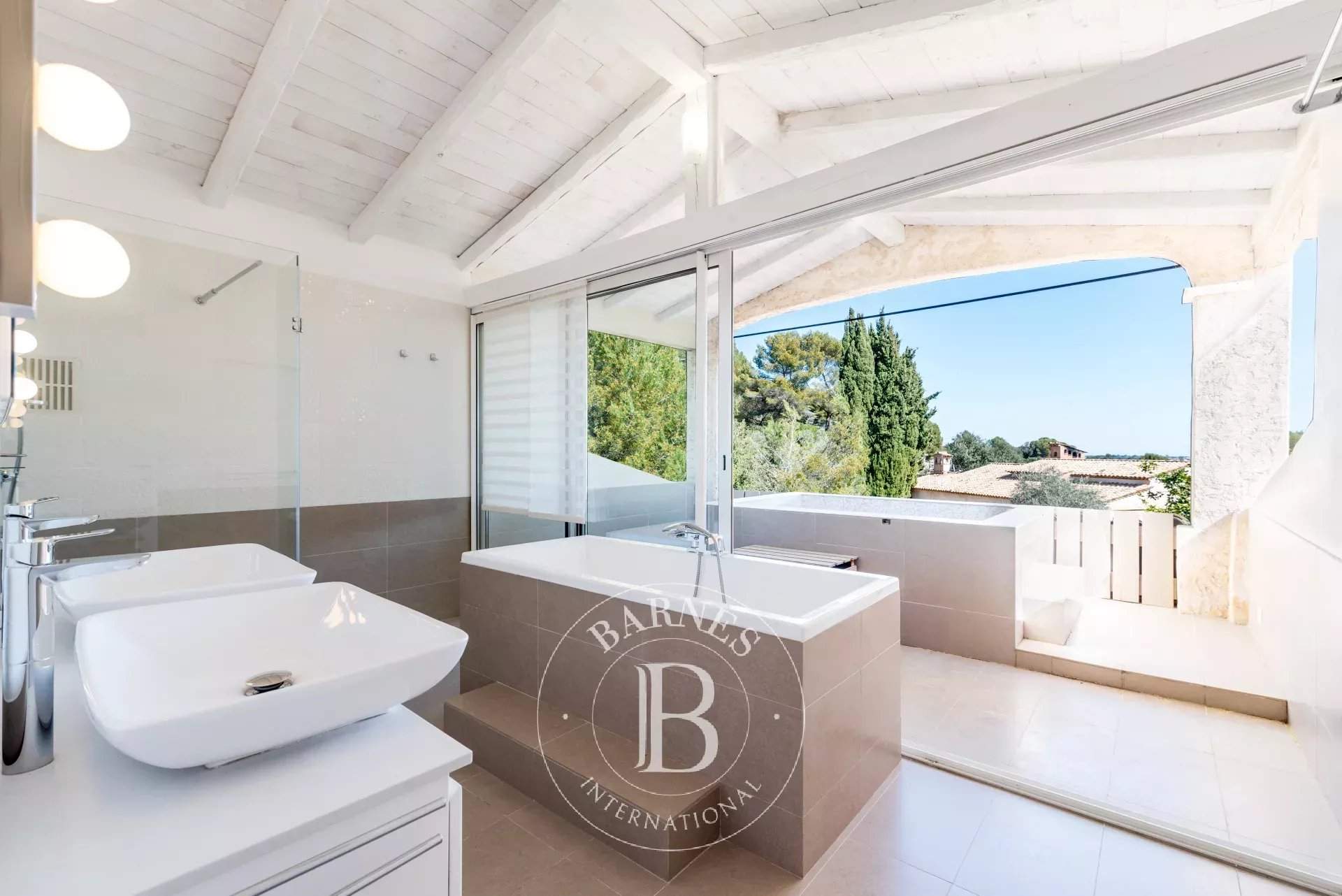 Biot  - Villa 8 Pi&egrave;ces 6 Chambres - picture 5