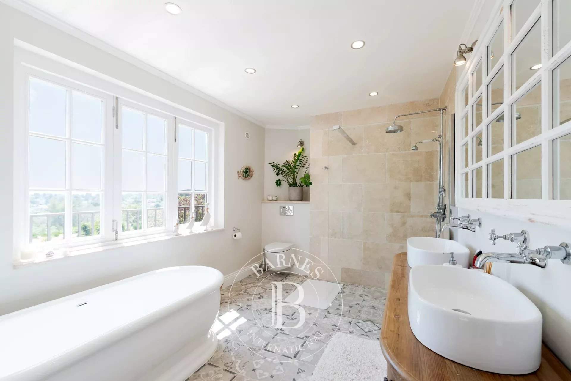 Roquefort-les-Pins  - Villa 7 Pi&egrave;ces 5 Chambres - picture 18