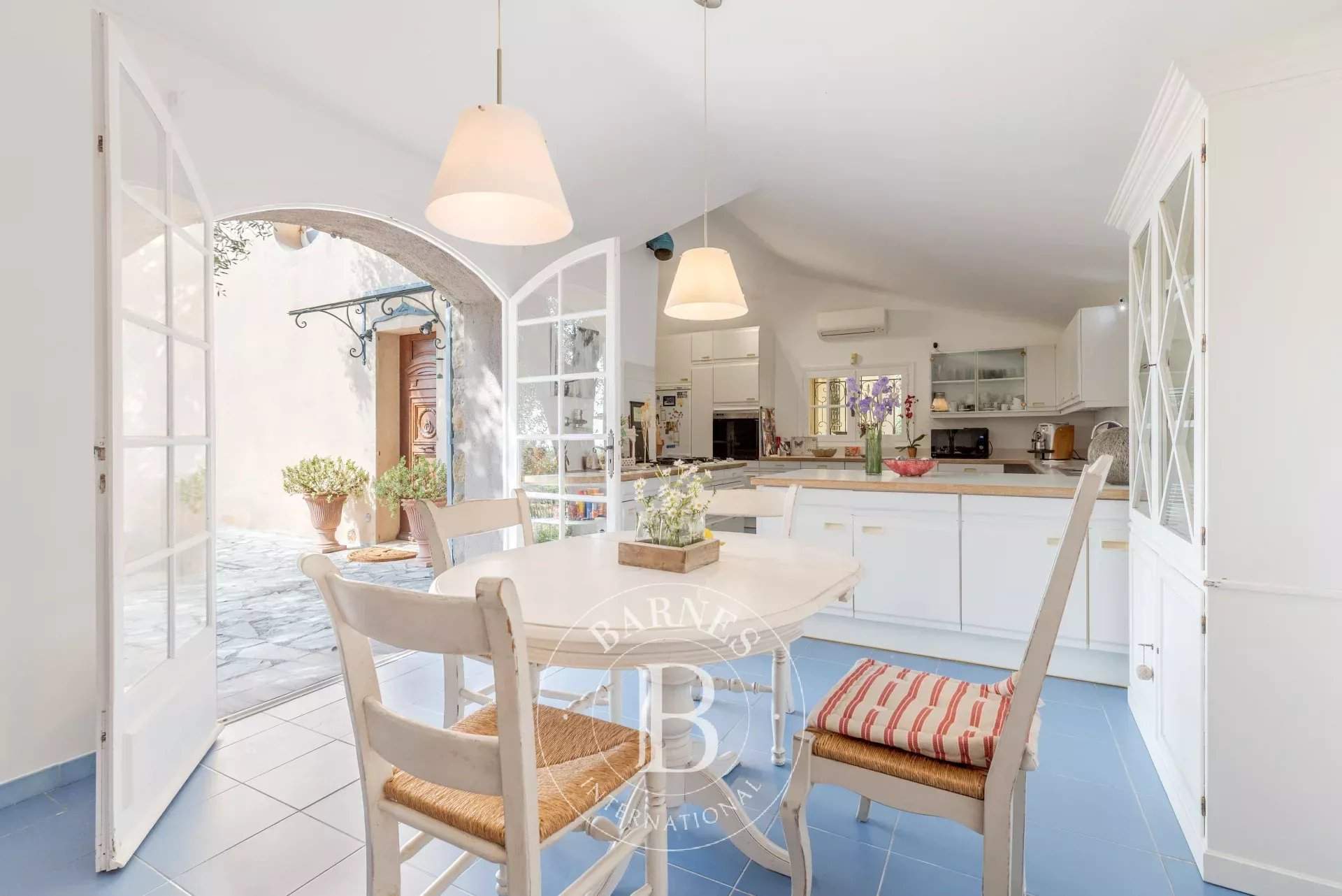 Châteauneuf-Grasse  - Villa 5 Bedrooms - picture 12