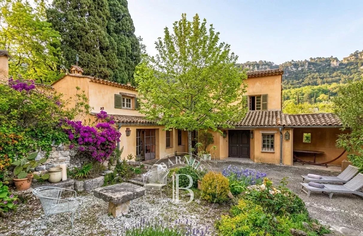 Grasse  - Bastide 5 Pi&egrave;ces 3 Chambres - picture 1