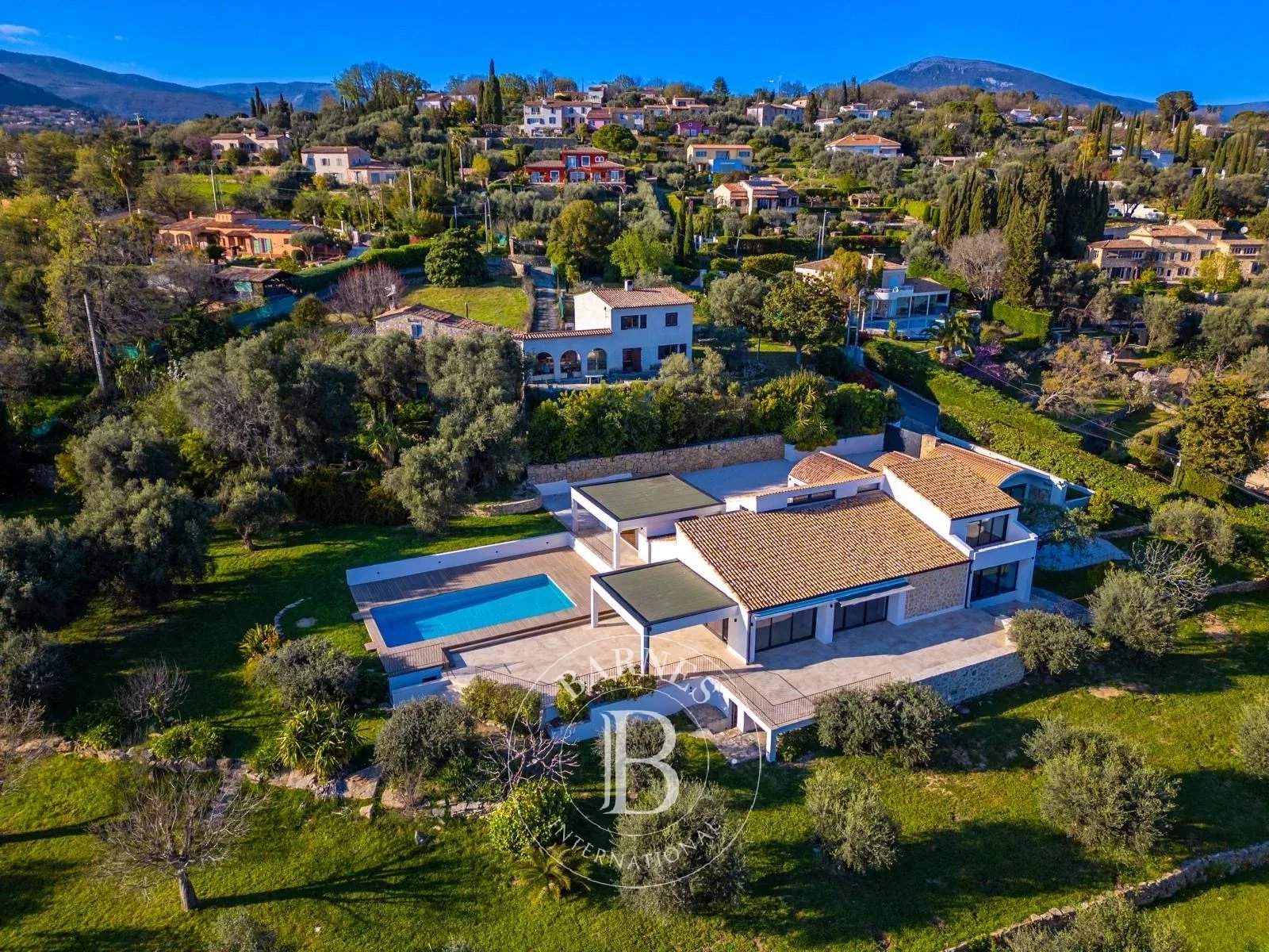 Valbonne  - Villa 8 Pi&egrave;ces 5 Chambres - picture 1