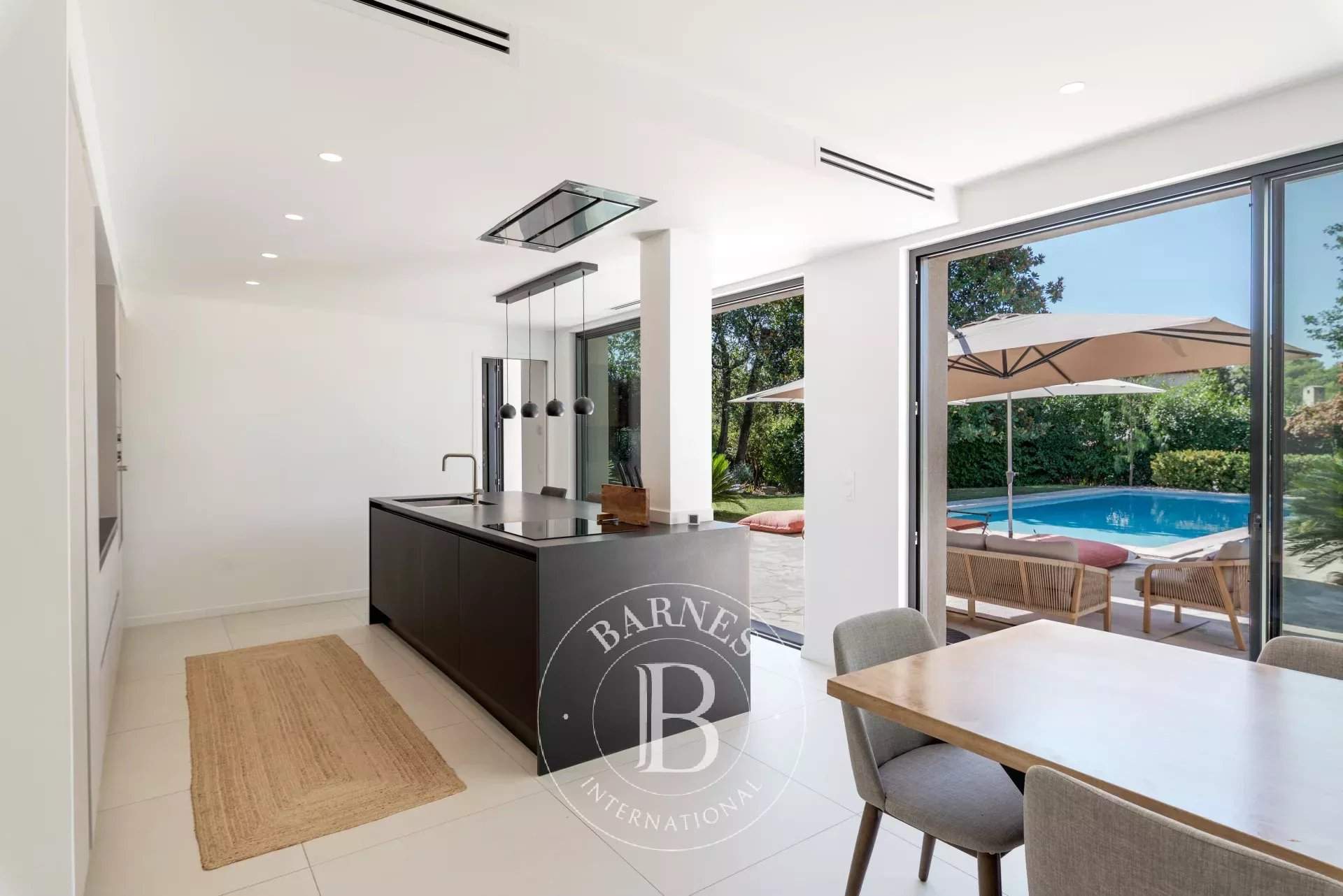 Roquefort-les-Pins  - Villa 7 Pièces 5 Chambres - picture 12