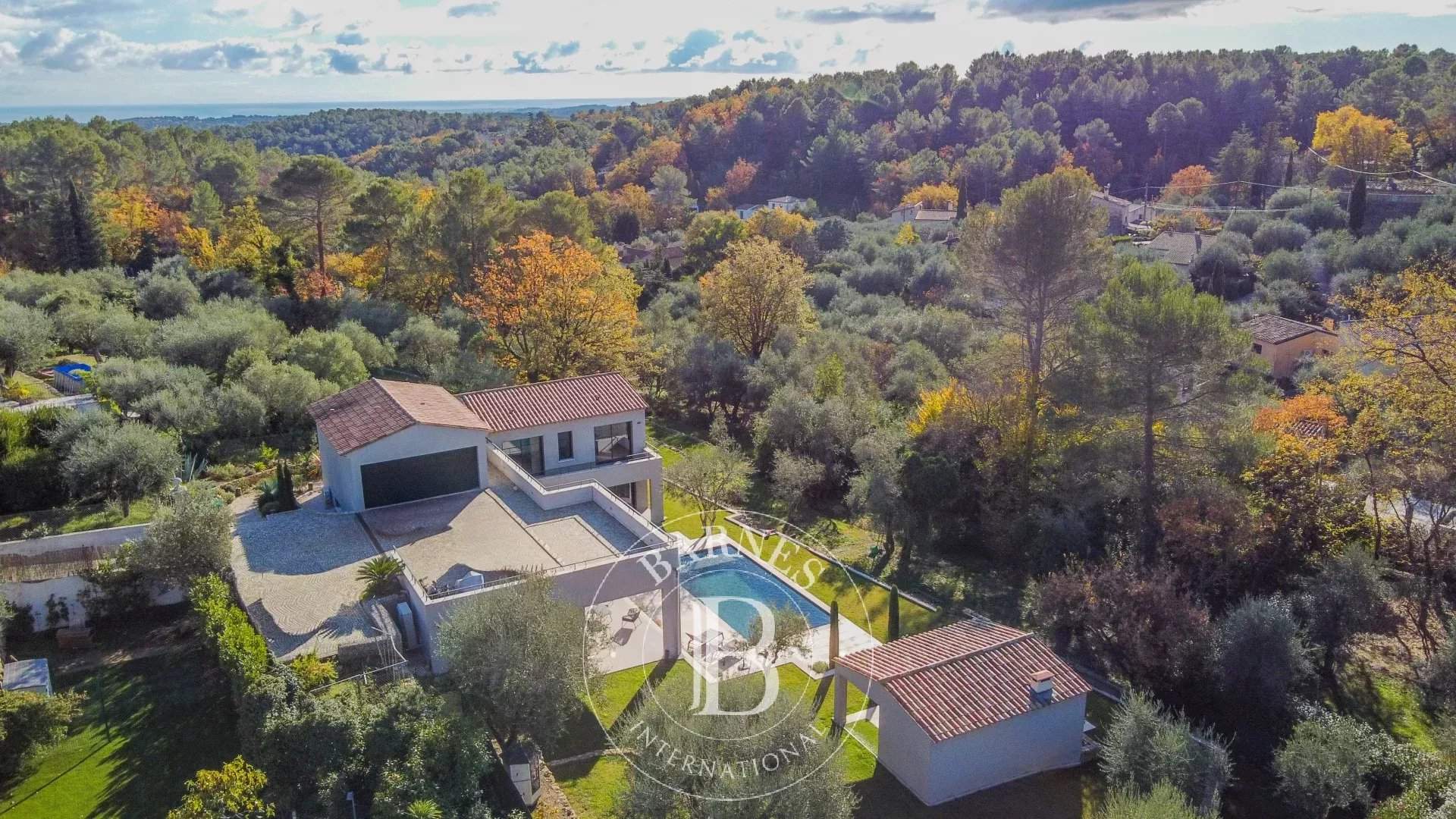 Le Rouret  - Villa 4 Bedrooms - picture 3