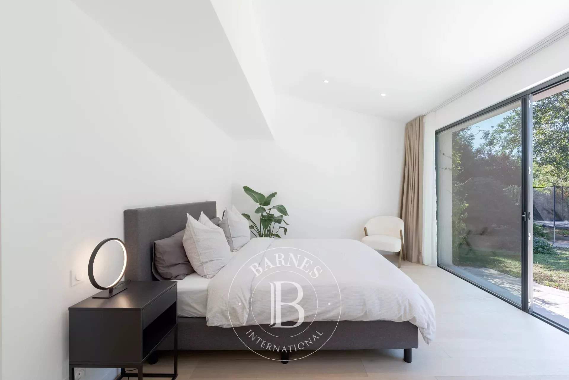 Roquefort-les-Pins  - Villa 7 Pièces 5 Chambres - picture 13