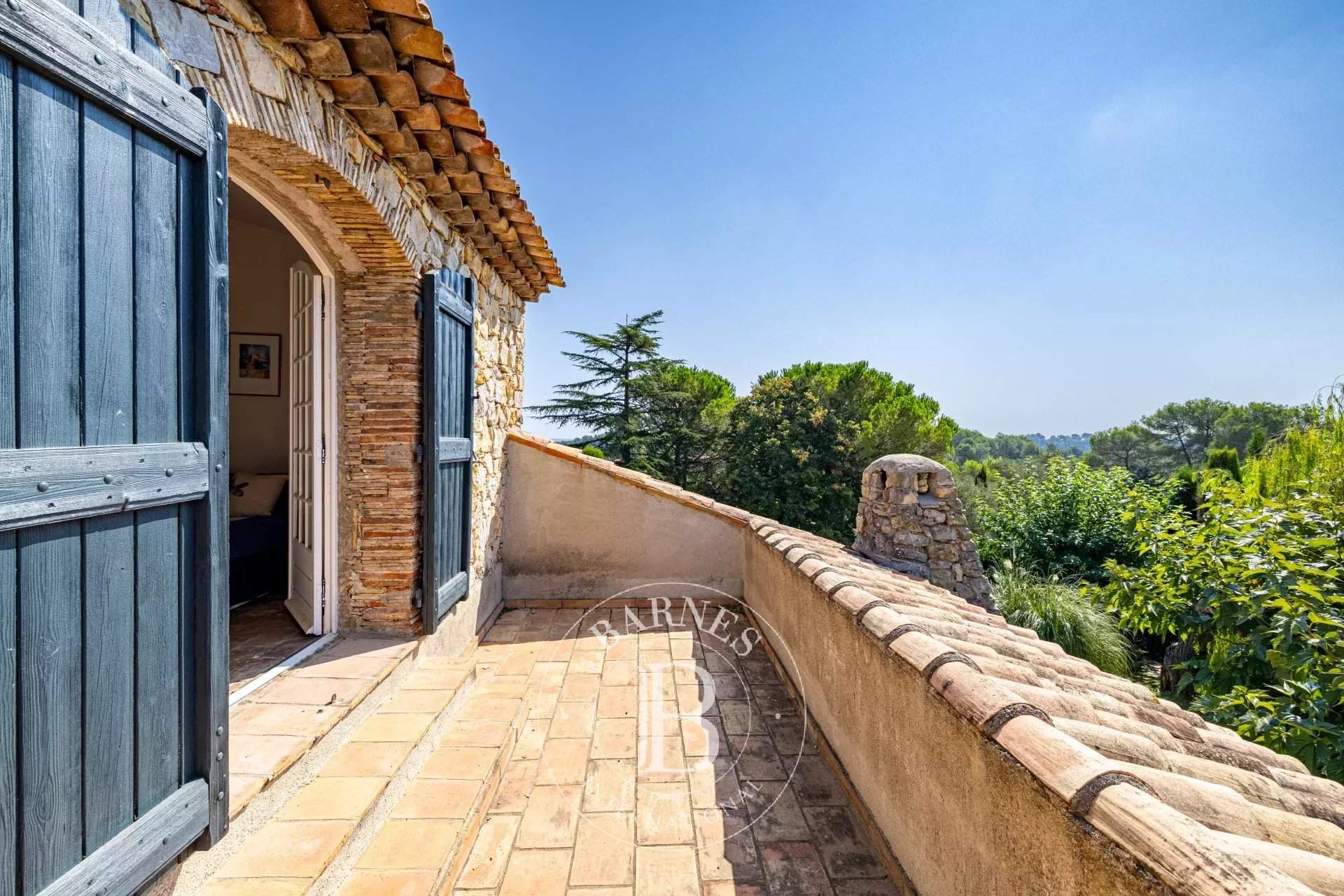 Mouans-Sartoux  - Maison 7 Pi&egrave;ces 4 Chambres - picture 8