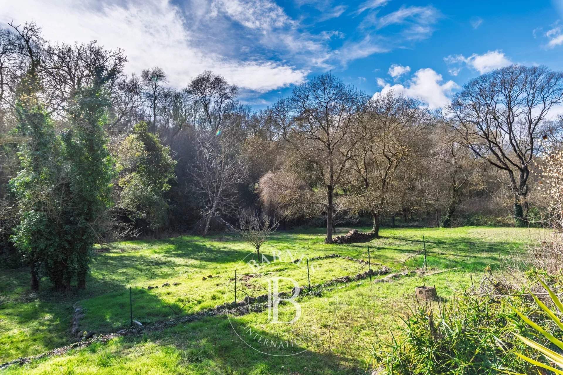 Châteauneuf-Grasse  - Maison 7 Pi&egrave;ces 5 Chambres - picture 2