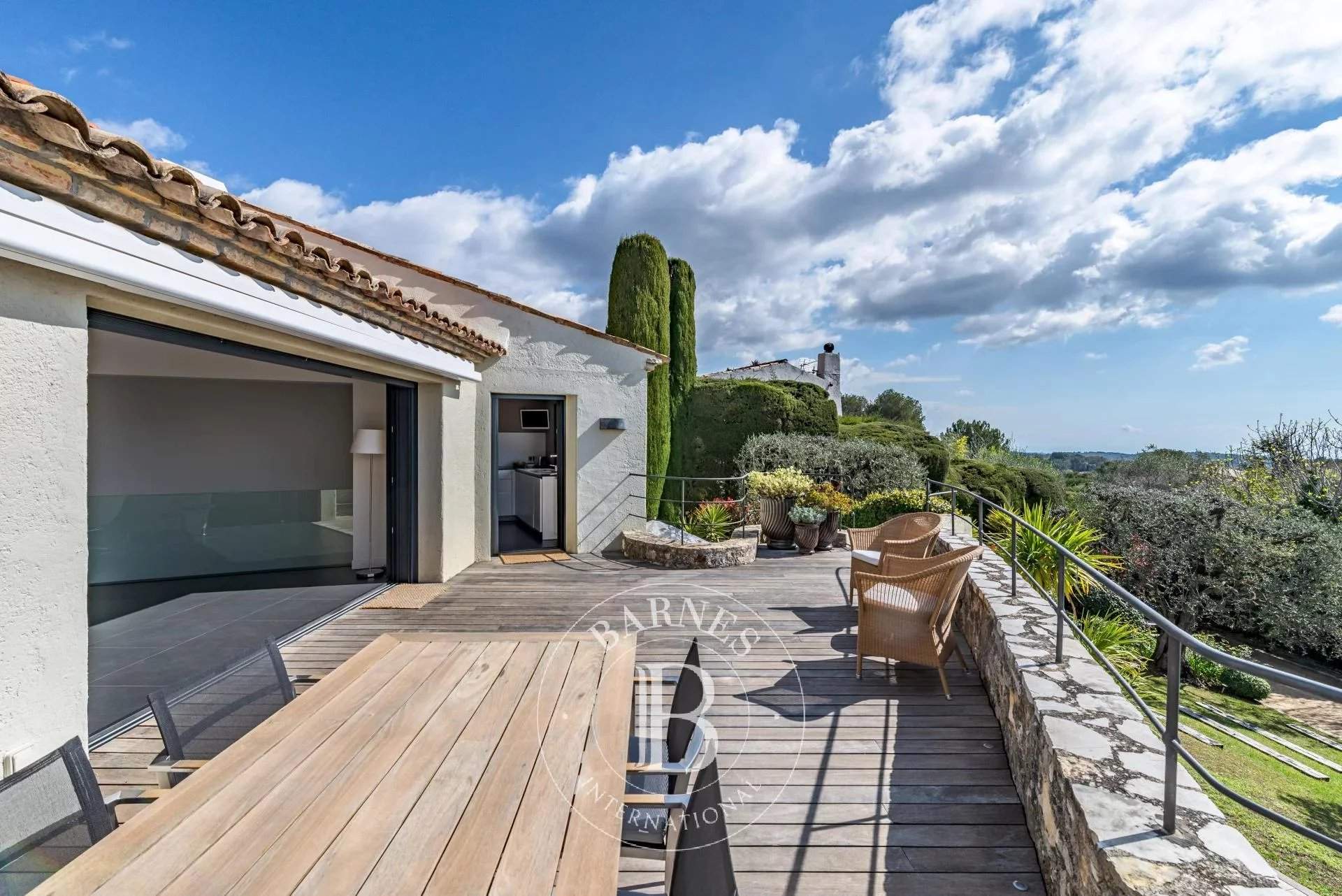 Mougins  - House 3 Bedrooms - picture 1