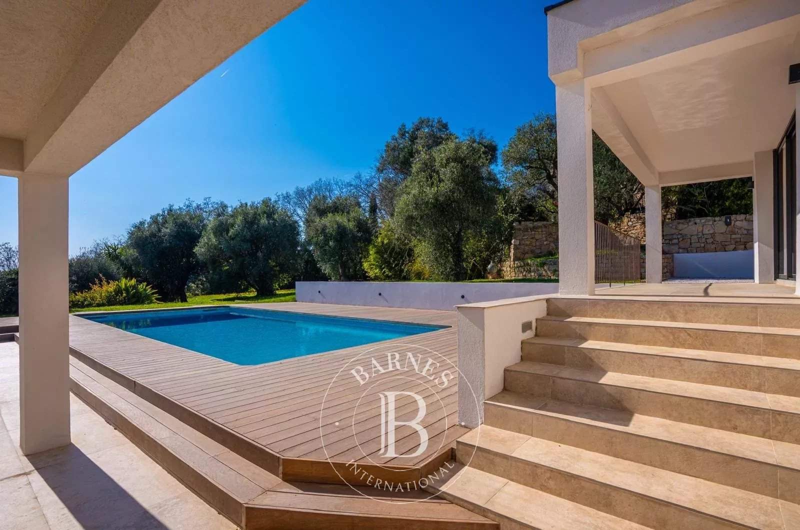 Valbonne  - Villa 8 Pi&egrave;ces 5 Chambres - picture 6