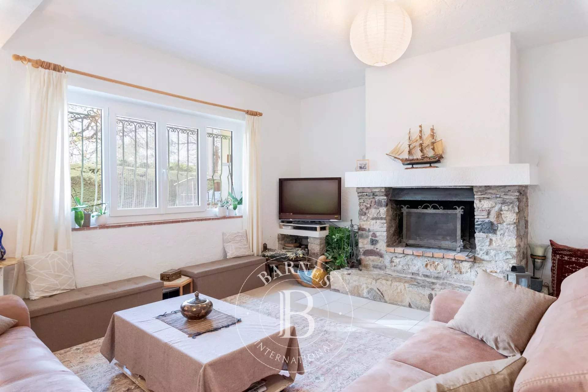 Roquefort-les-Pins  - Maison 8 Pi&egrave;ces 6 Chambres - picture 7