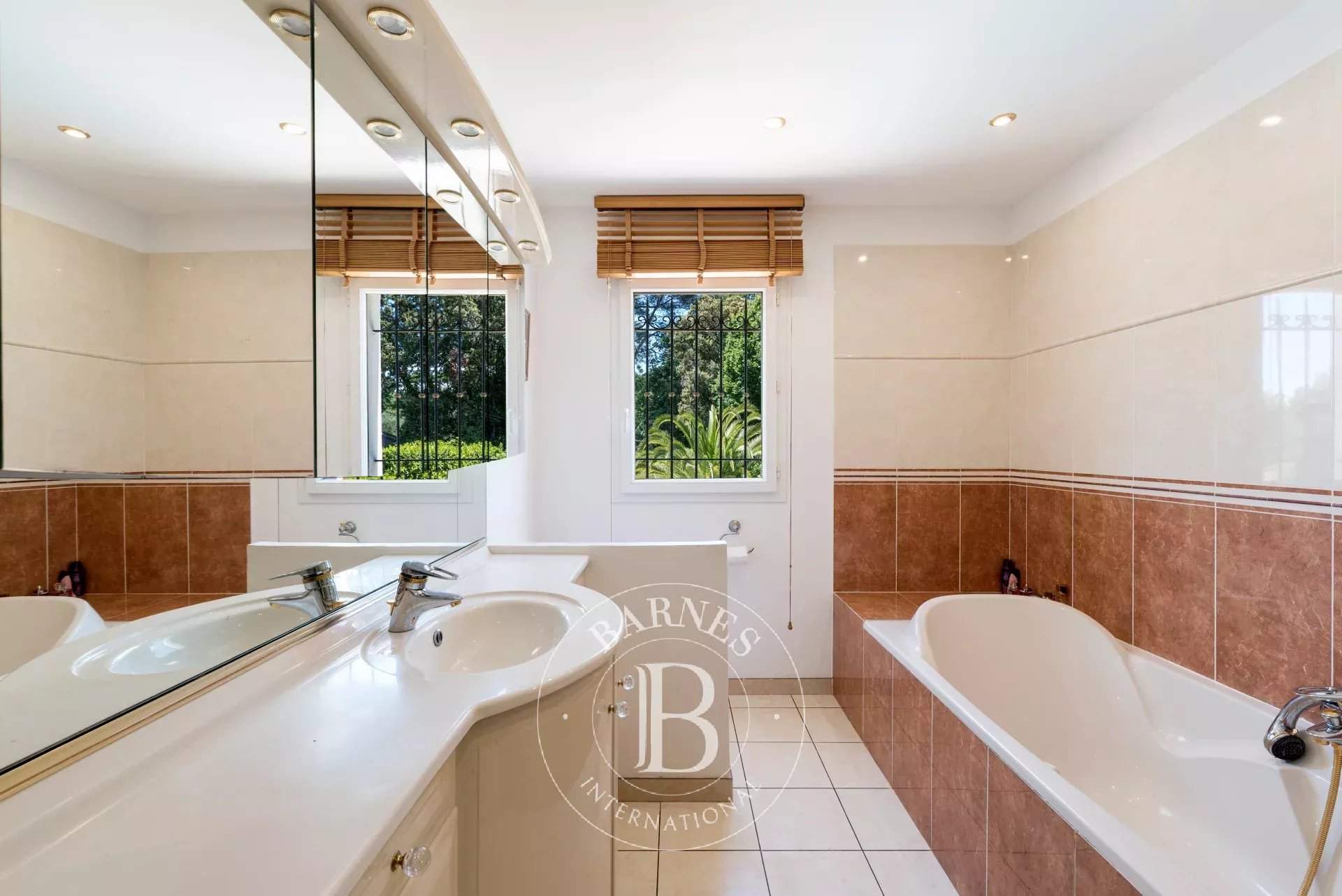 Valbonne  - Villa 4 Bedrooms - picture 6