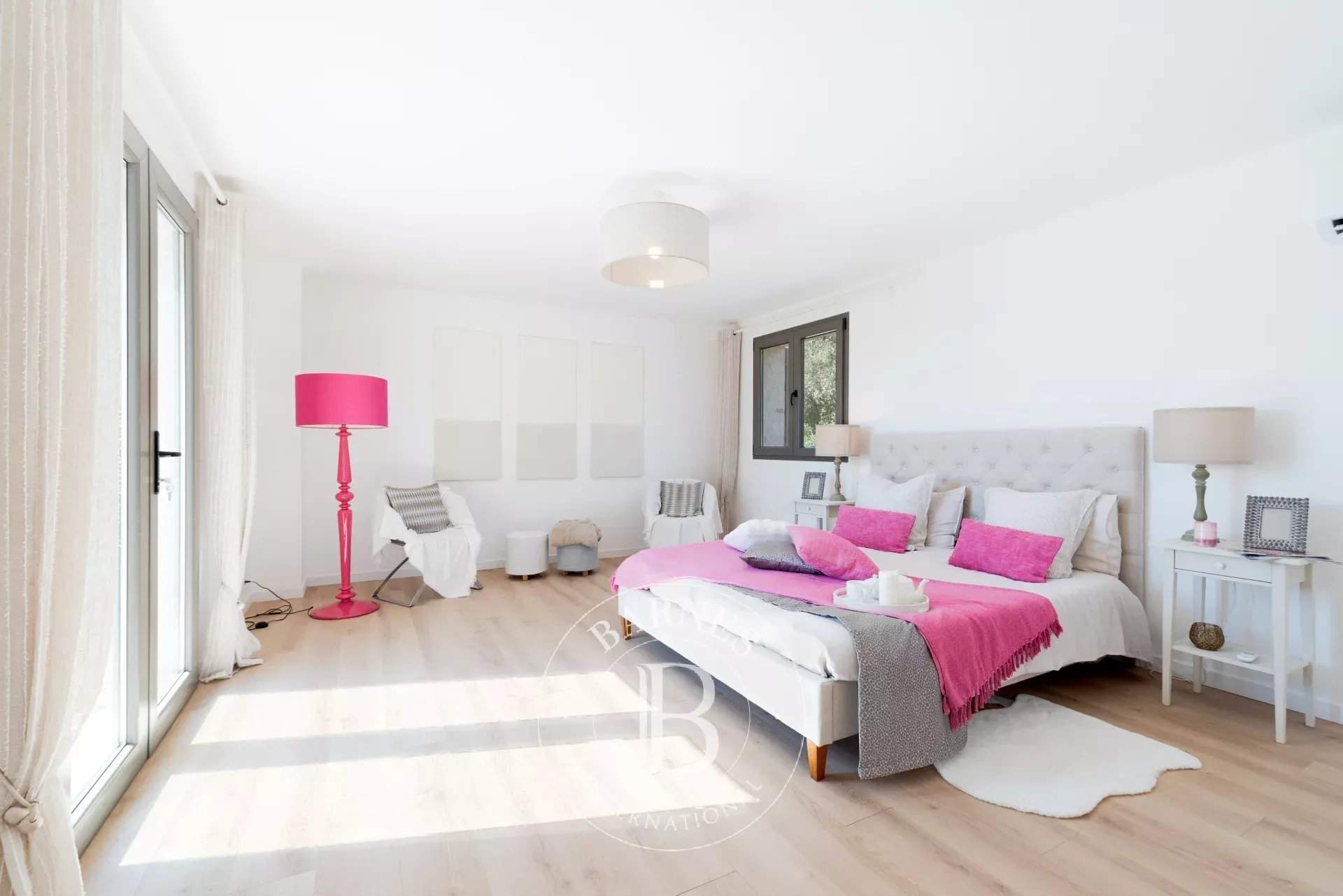 Biot  - Villa 8 Pi&egrave;ces 6 Chambres - picture 4