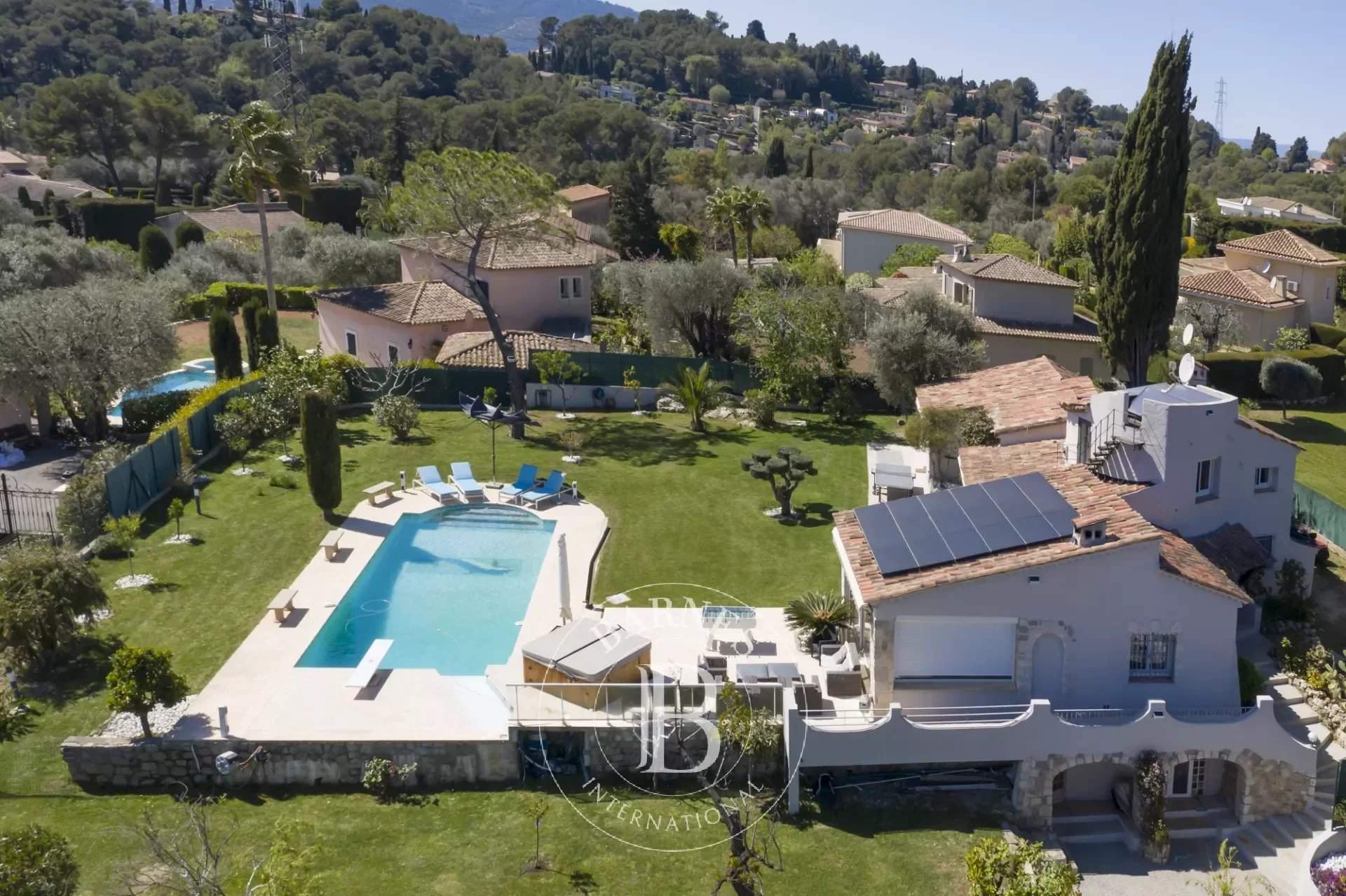 Mougins  - Property 10 Bedrooms - picture 2