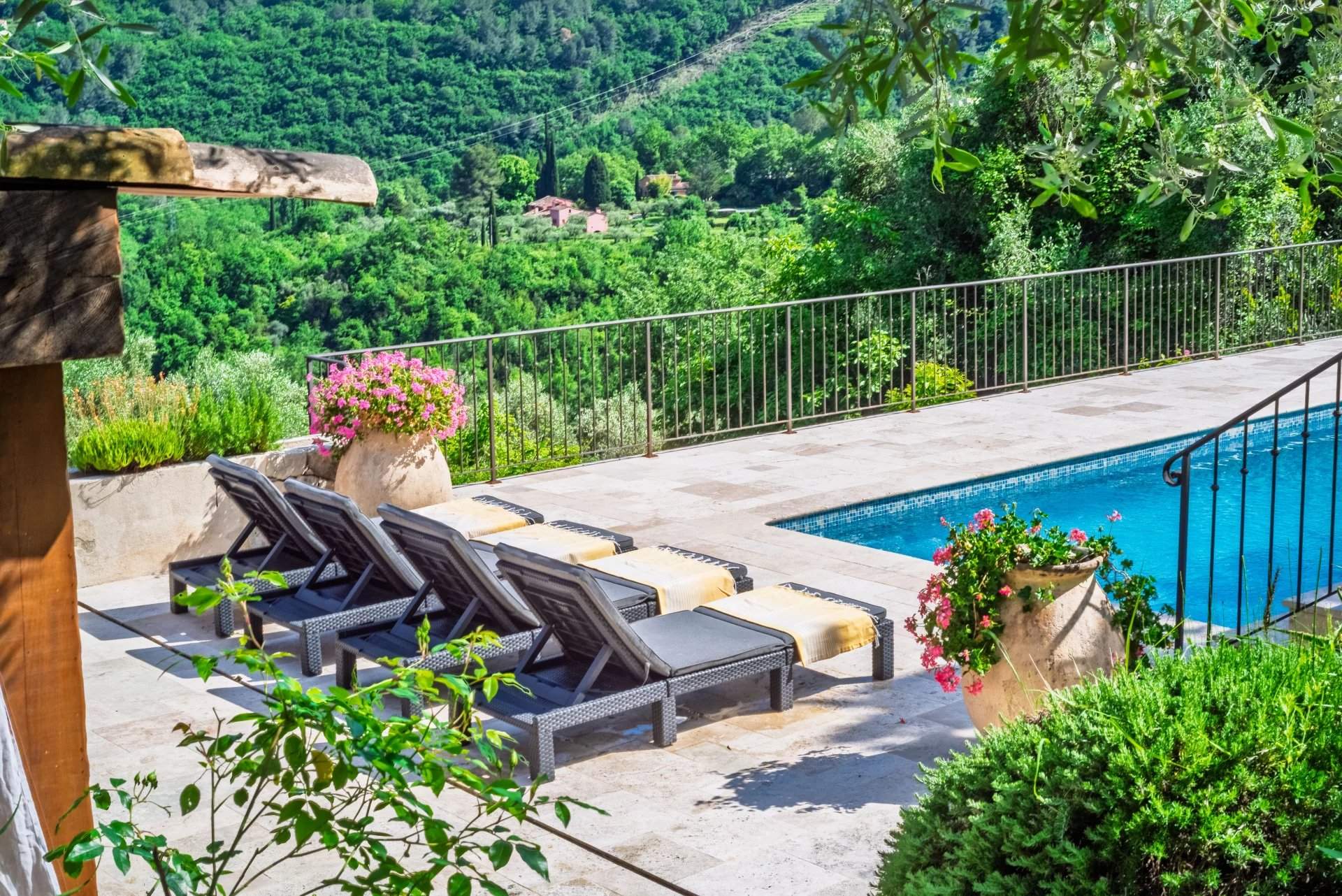 Le Bar-sur-Loup  - Villa 6 Bedrooms - picture 8