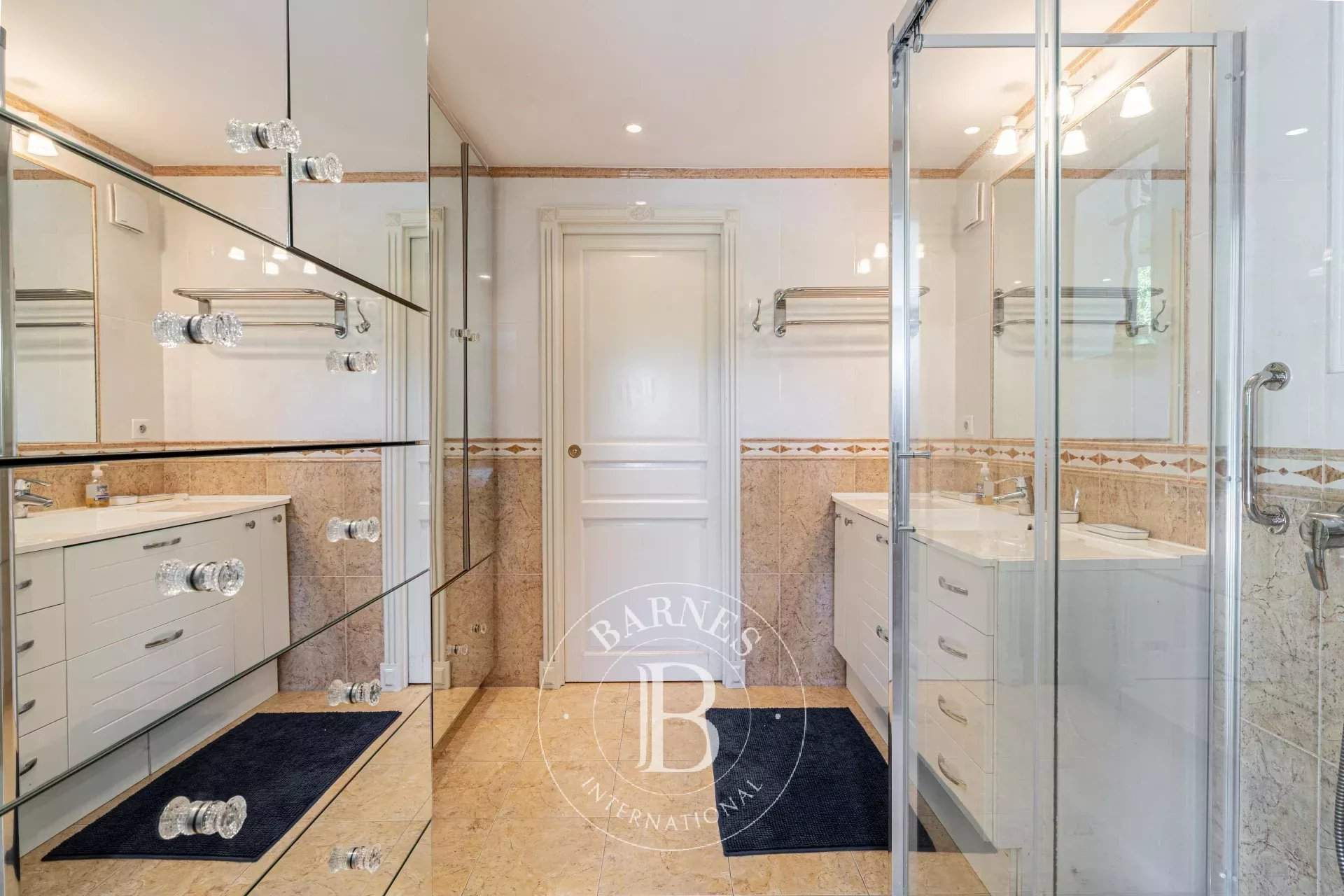 Valbonne  - Maison 9 Pi&egrave;ces 7 Chambres - picture 18