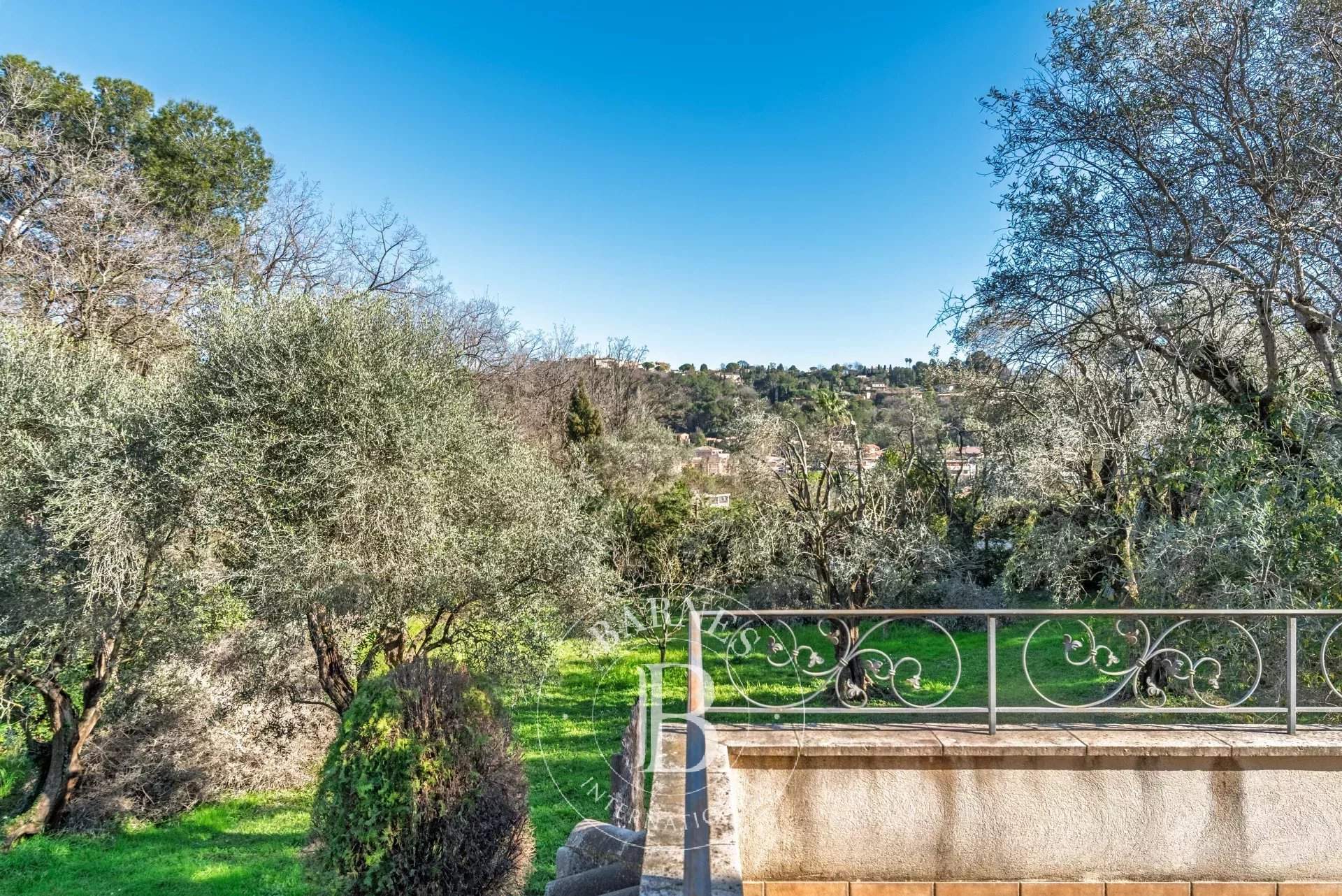 Mougins  - Maison 7 Pièces 5 Chambres - picture 18