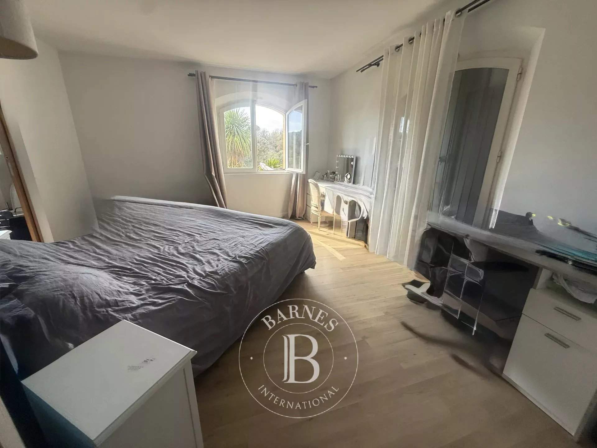 Châteauneuf-Grasse  - Villa 6 Pi&egrave;ces 4 Chambres - picture 10