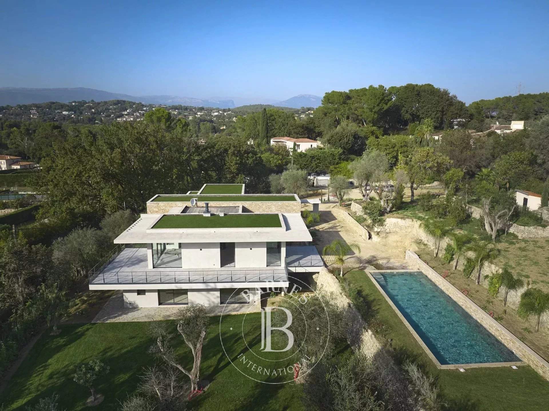 Mougins  - House 5 Bedrooms - picture 1