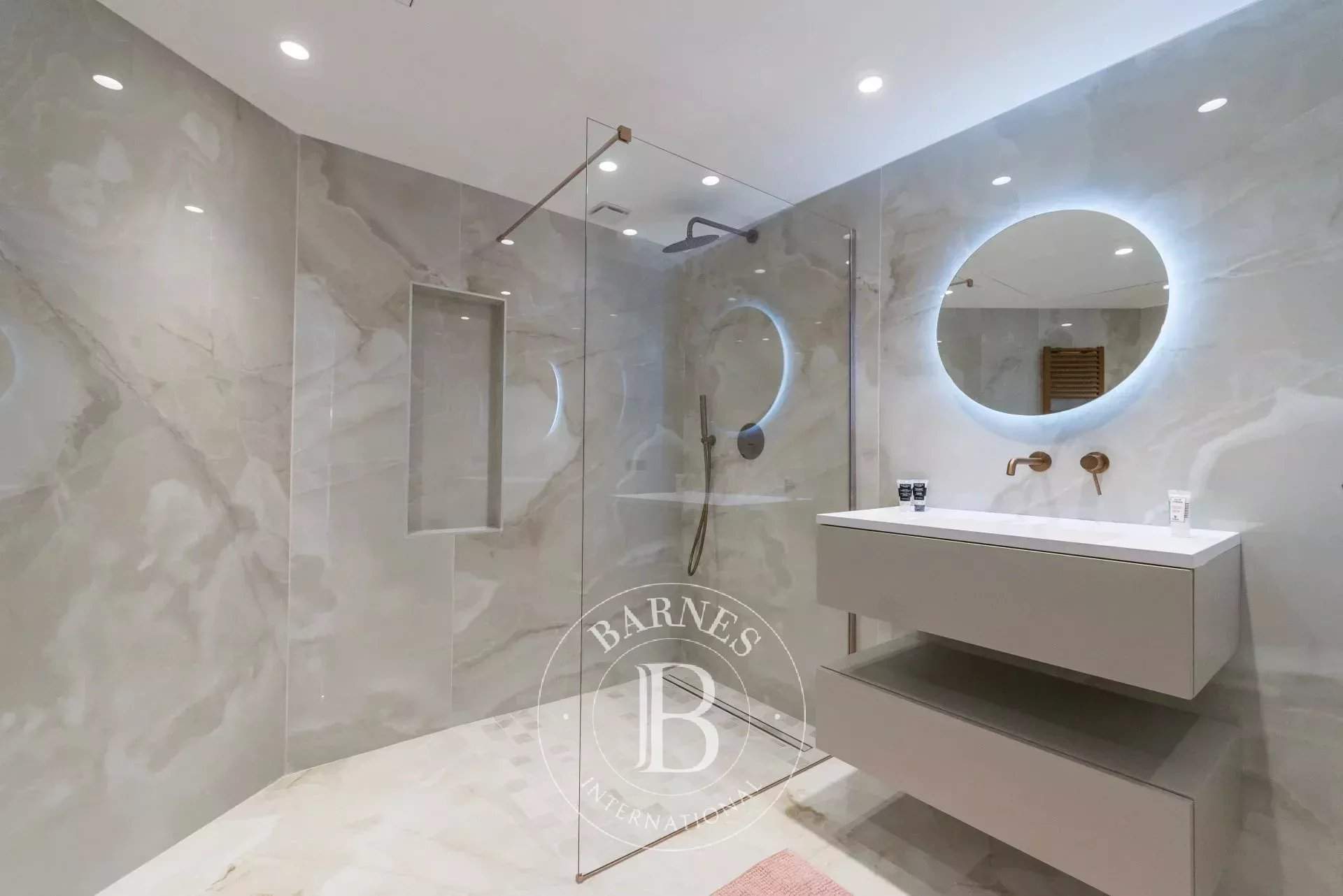 Mougins  - Maison 10 Pièces - picture 11