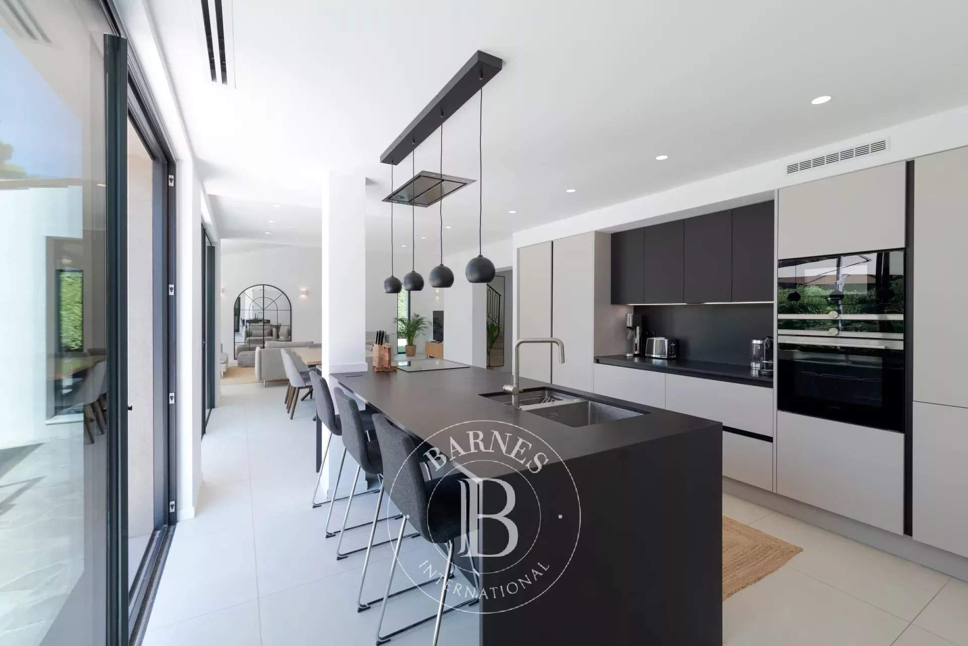 Roquefort-les-Pins  - Villa 7 Pièces 5 Chambres - picture 11