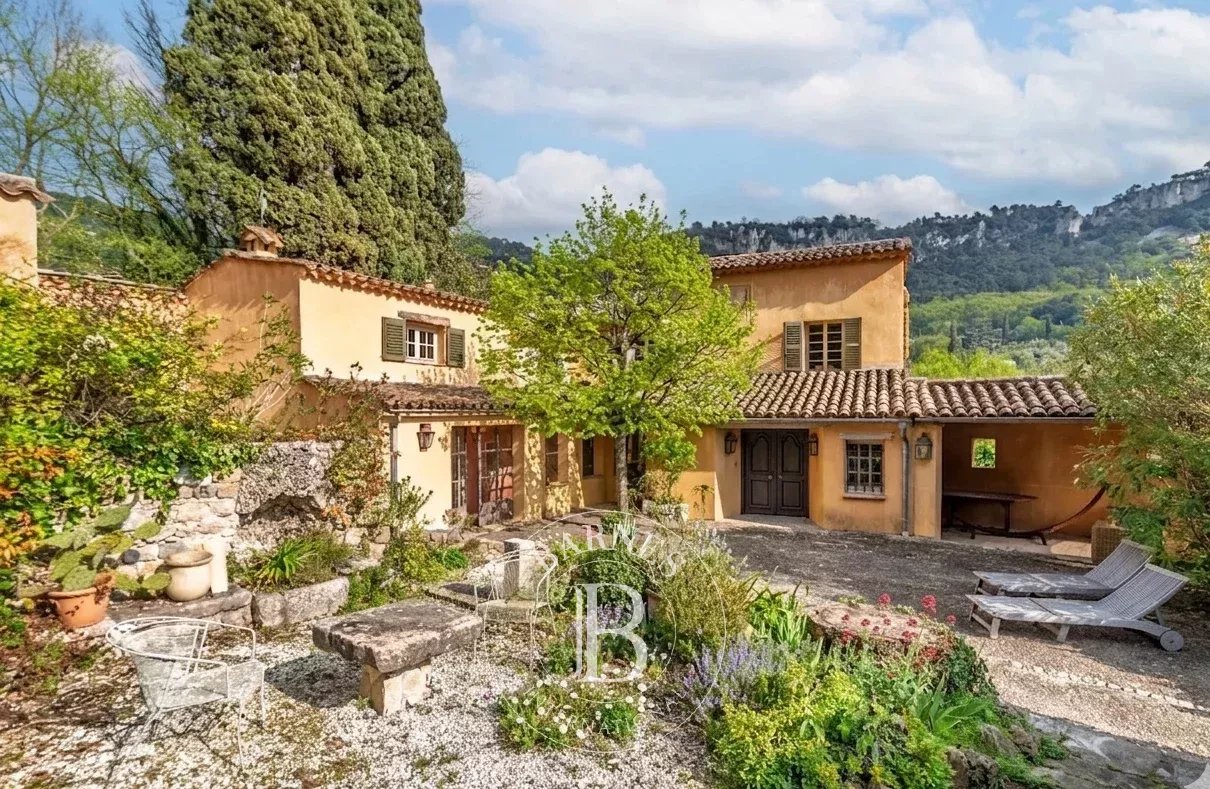 Grasse  - Bastide 5 Pi&egrave;ces 3 Chambres - picture 18