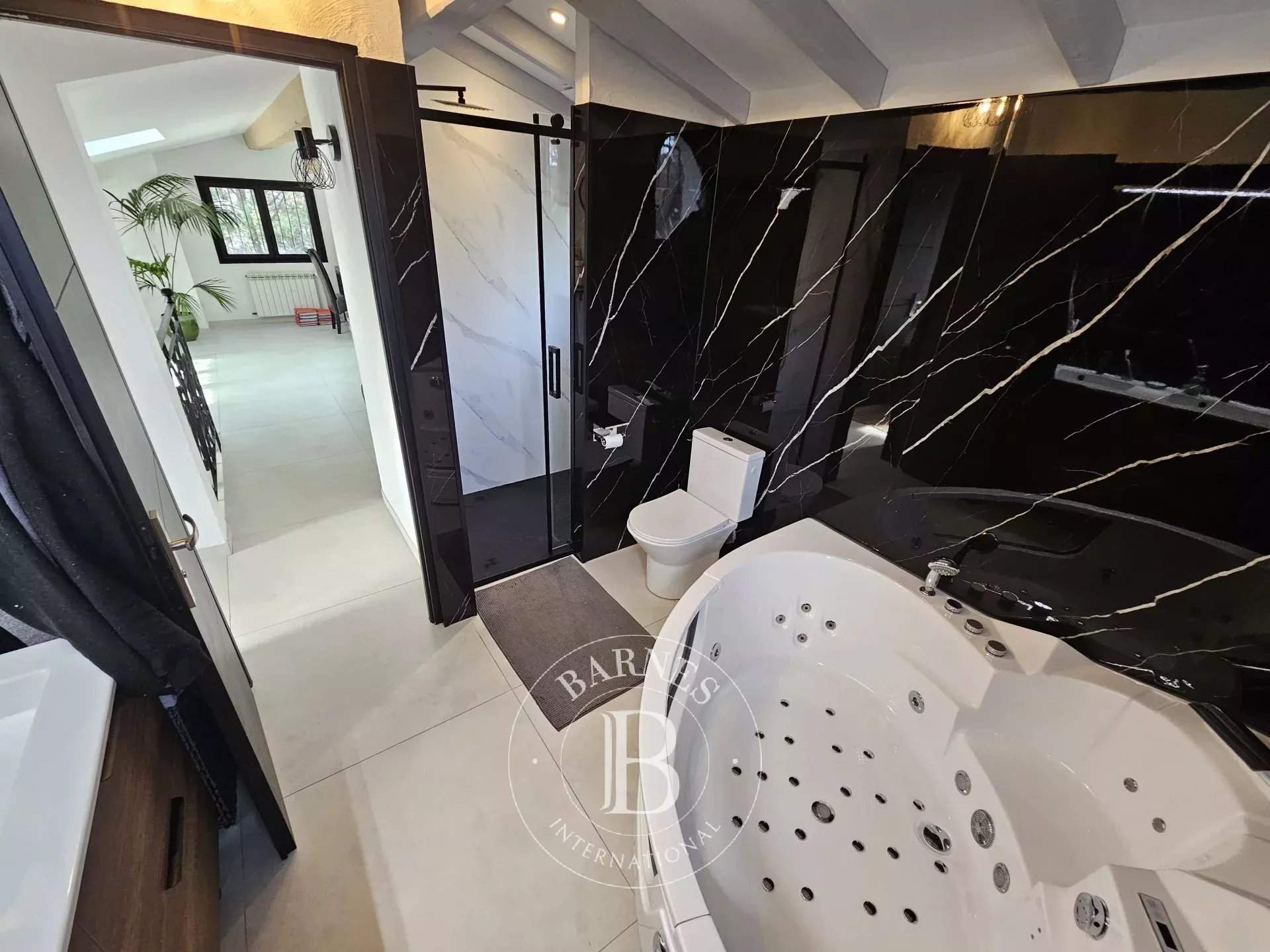 Roquefort-les-Pins  - Maison 6 Pi&egrave;ces 4 Chambres - picture 10