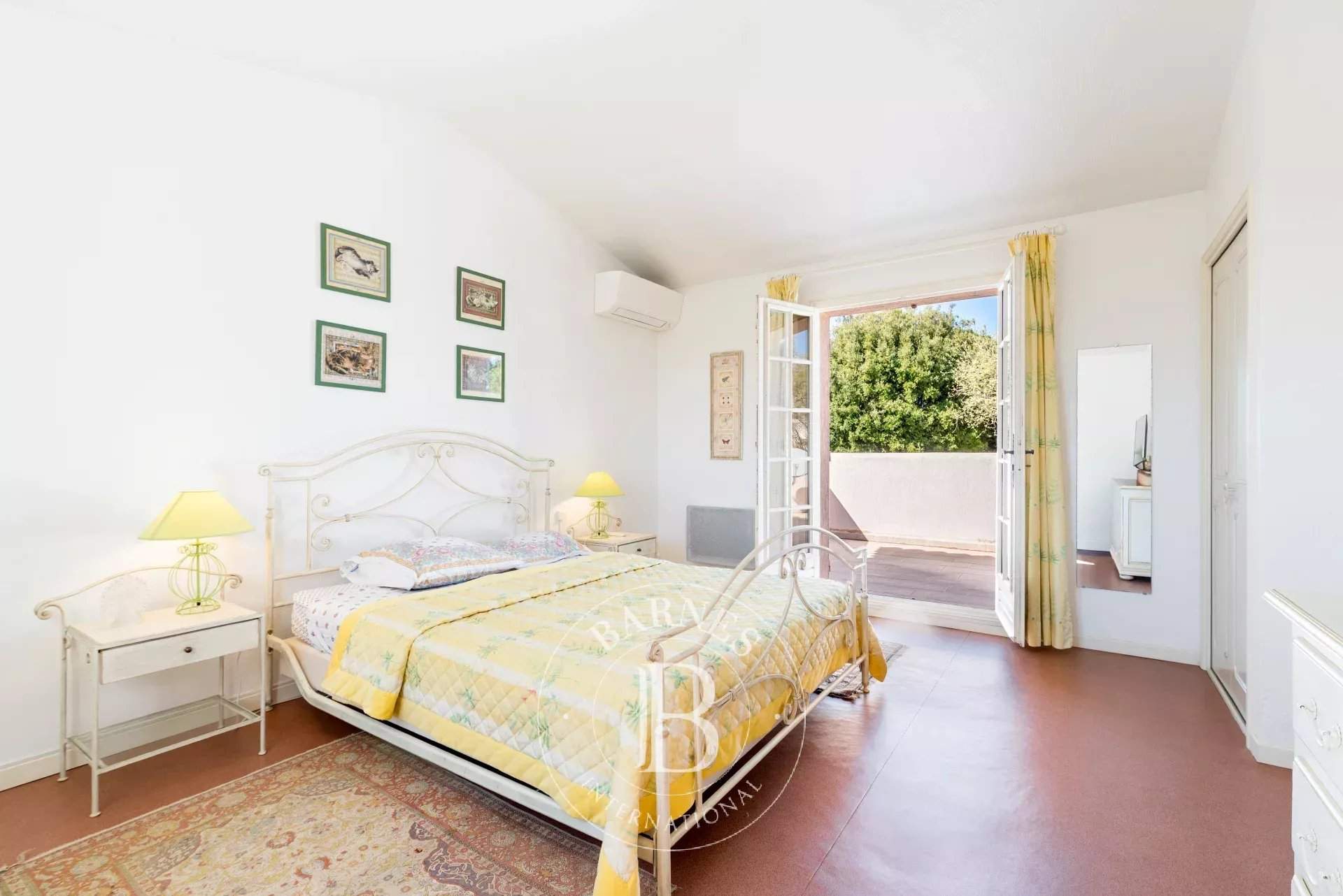 Le Rouret  - Maison 7 Pi&egrave;ces 5 Chambres - picture 8