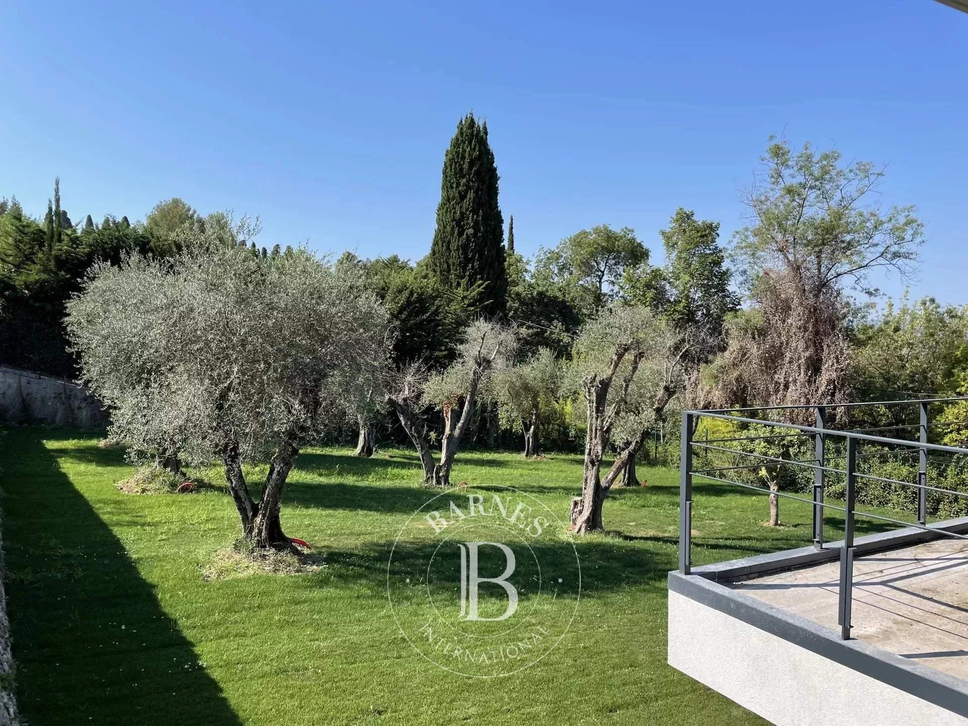 Mougins  - House 5 Bedrooms - picture 5