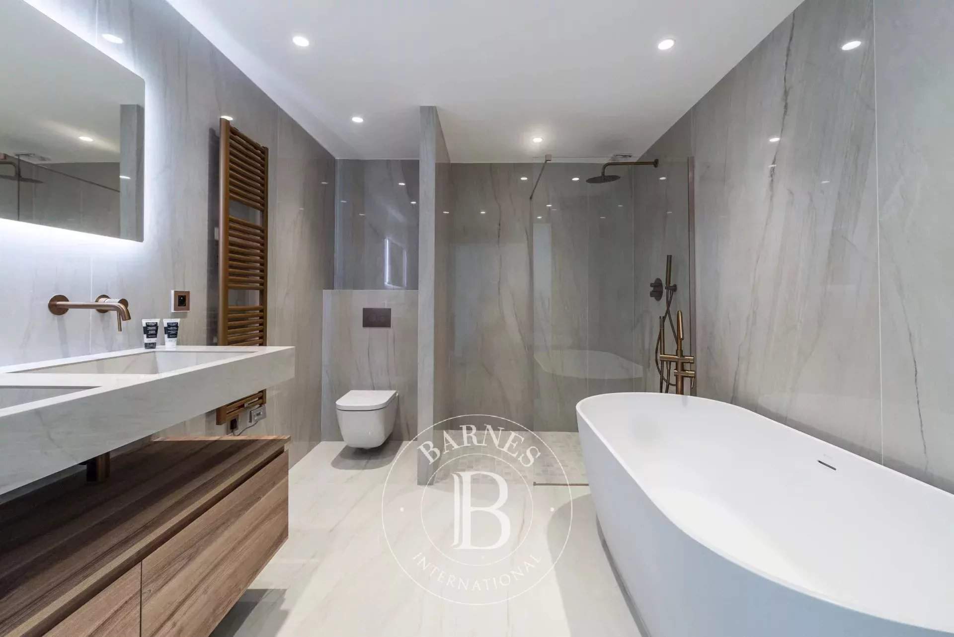 Mougins  - Maison 10 Pièces - picture 7