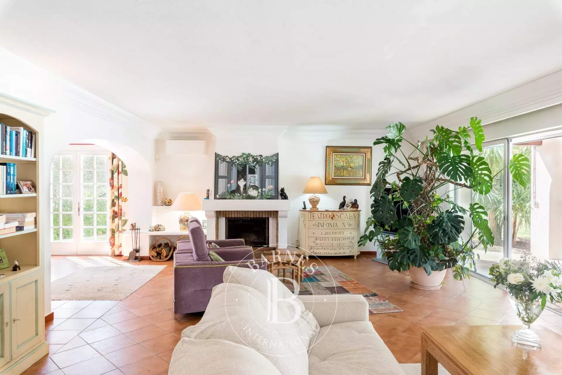 Le Rouret  - Maison 7 Pi&egrave;ces 5 Chambres - picture 16