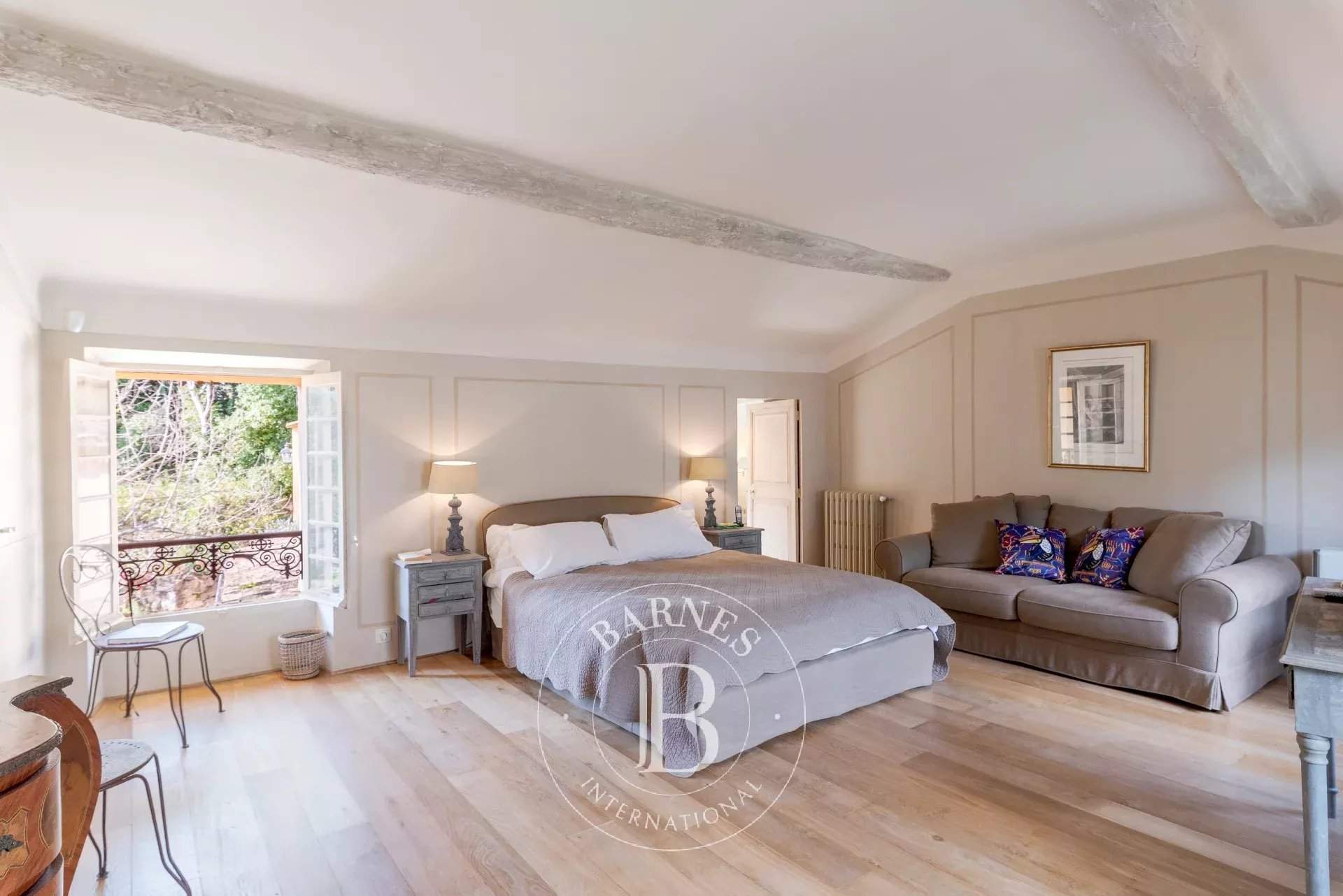 Grasse  - Bastide 5 Pi&egrave;ces 3 Chambres - picture 10