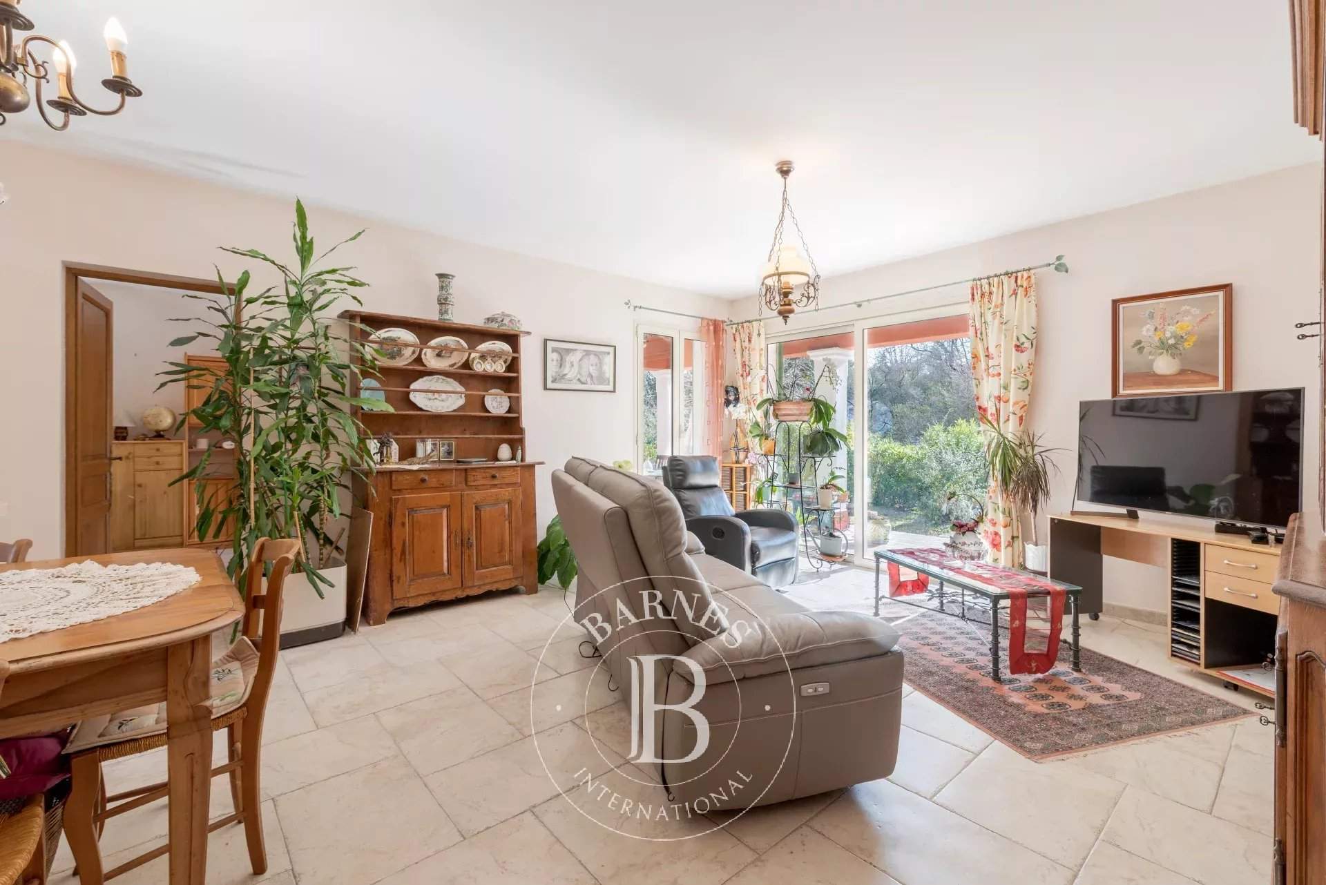 Châteauneuf-Grasse  - Maison 7 Pi&egrave;ces 5 Chambres - picture 11