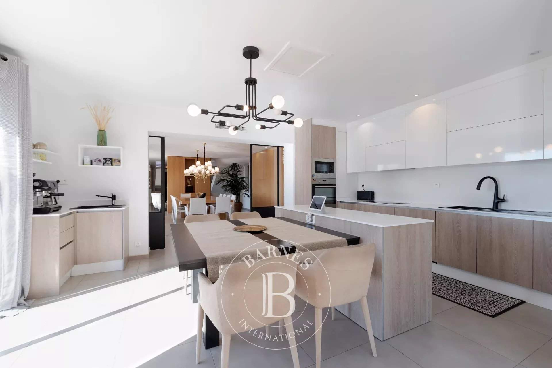 Châteauneuf-Grasse  - Villa 6 Pi&egrave;ces 5 Chambres - picture 8