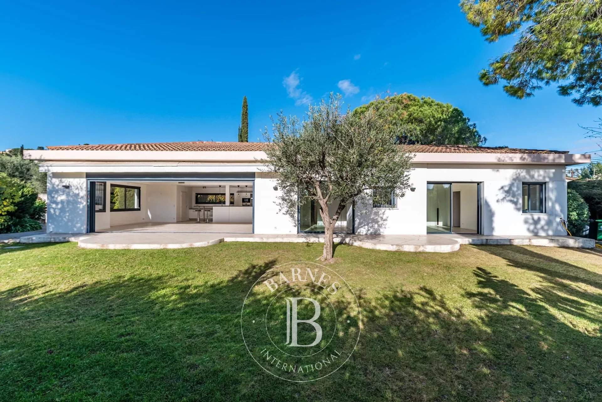 Mougins  - House 3 Bedrooms - picture 8