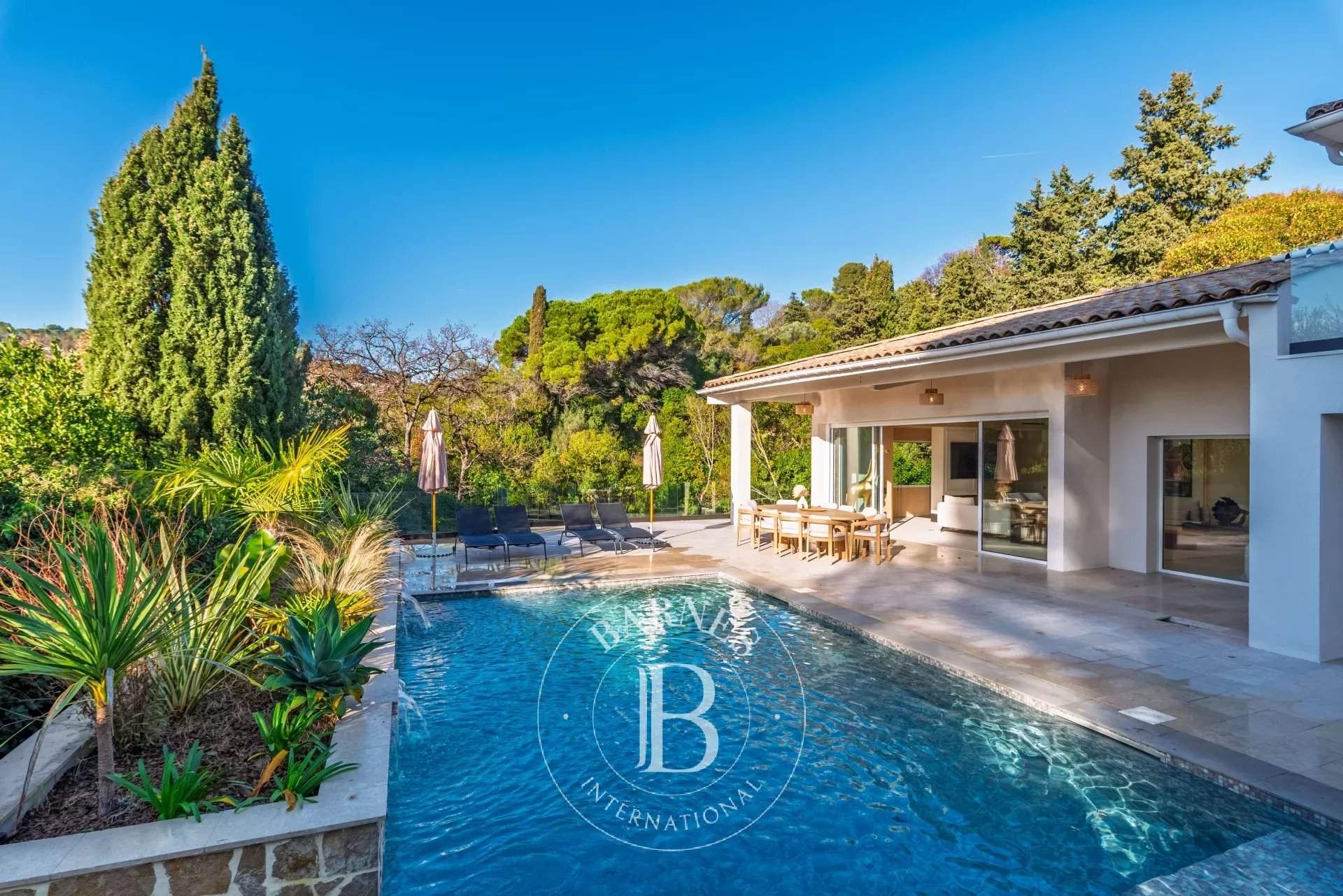 Mougins  - Villa 7 Pi&egrave;ces 5 Chambres - picture 10