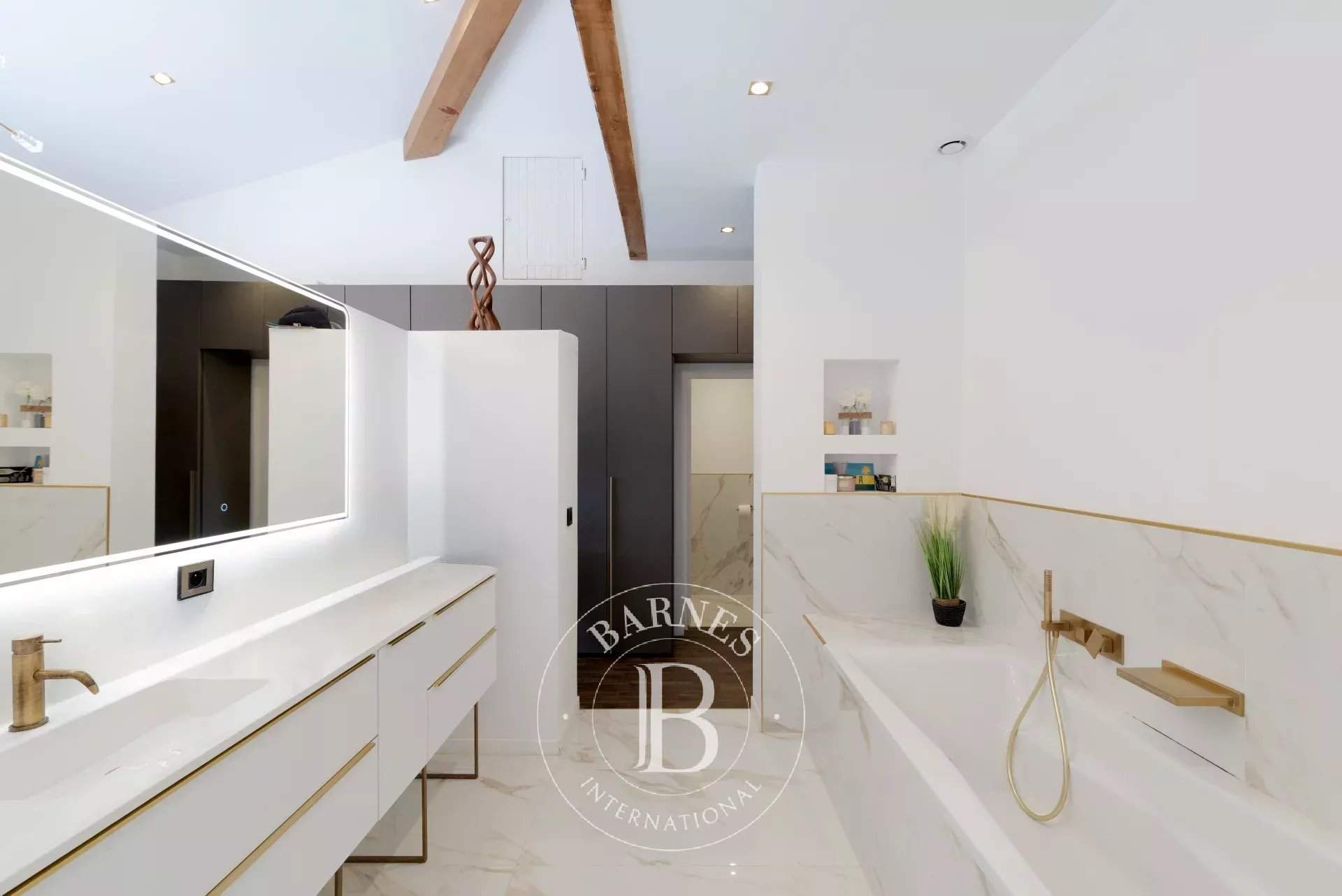 Roquefort-les-Pins  - Villa 7 Pi&egrave;ces 5 Chambres - picture 12