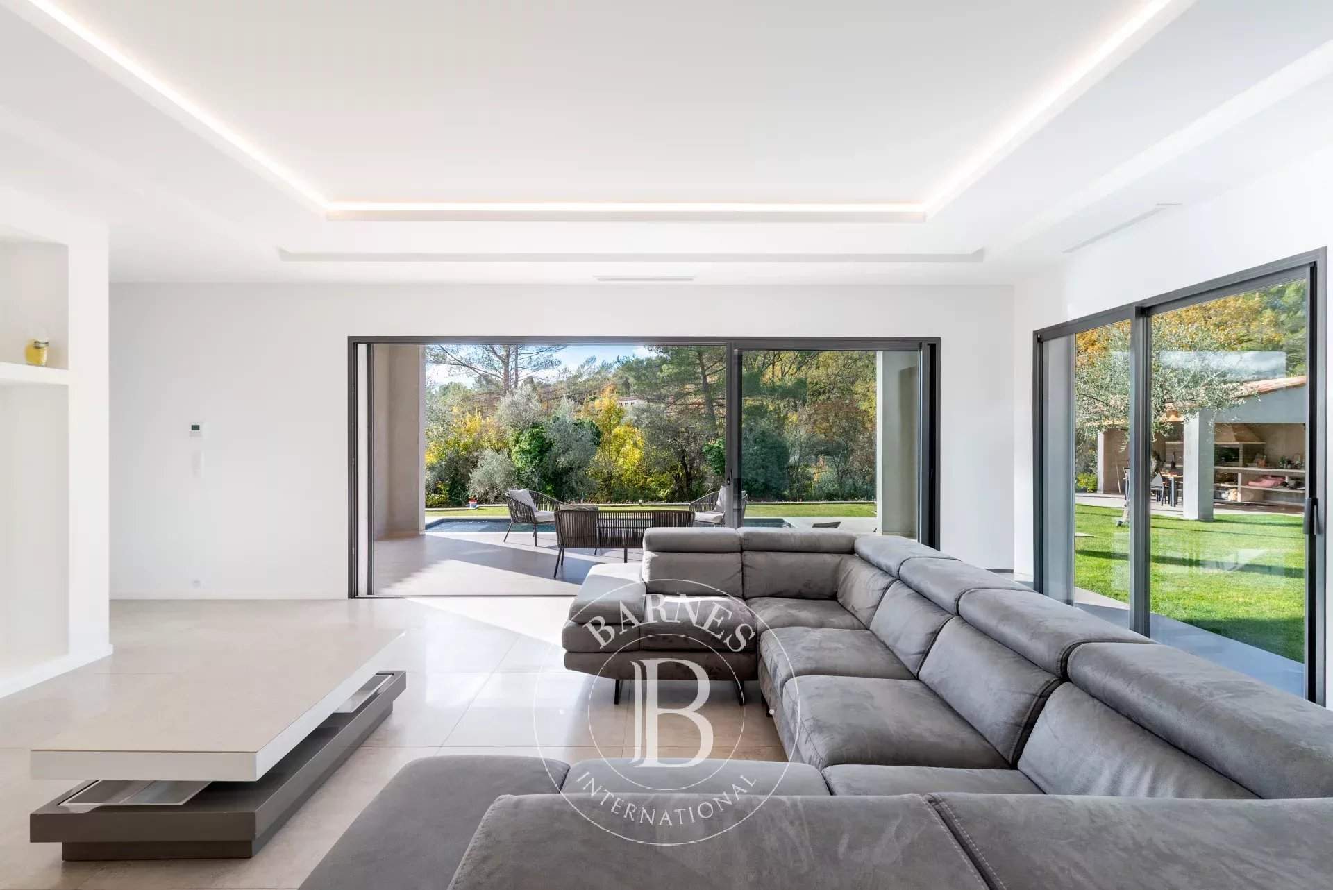 Le Rouret  - Villa 4 Bedrooms - picture 14