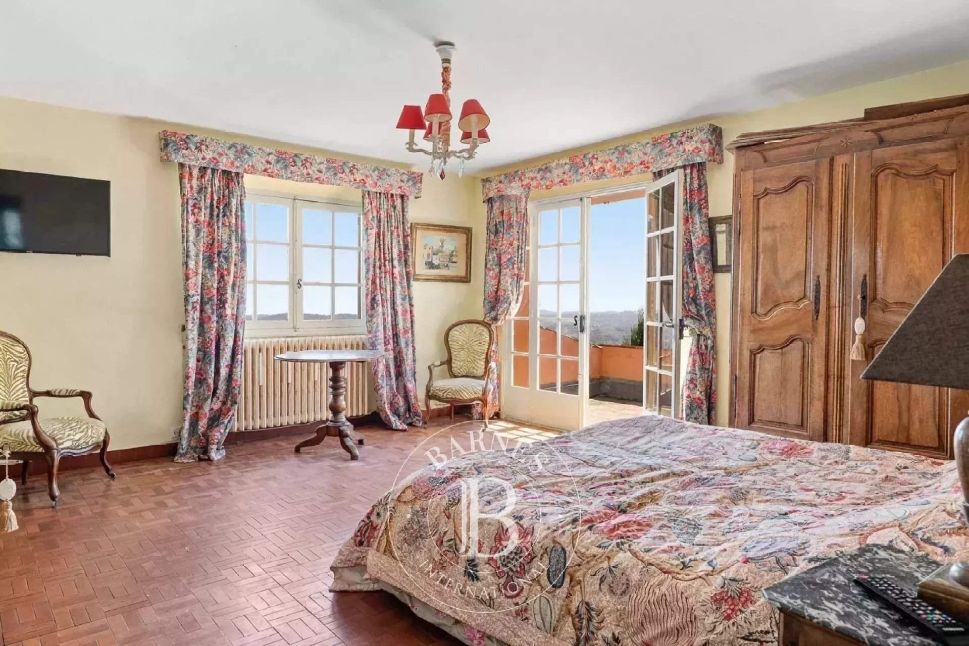 Grasse  - Maison 7 Pi&egrave;ces 5 Chambres - picture 10