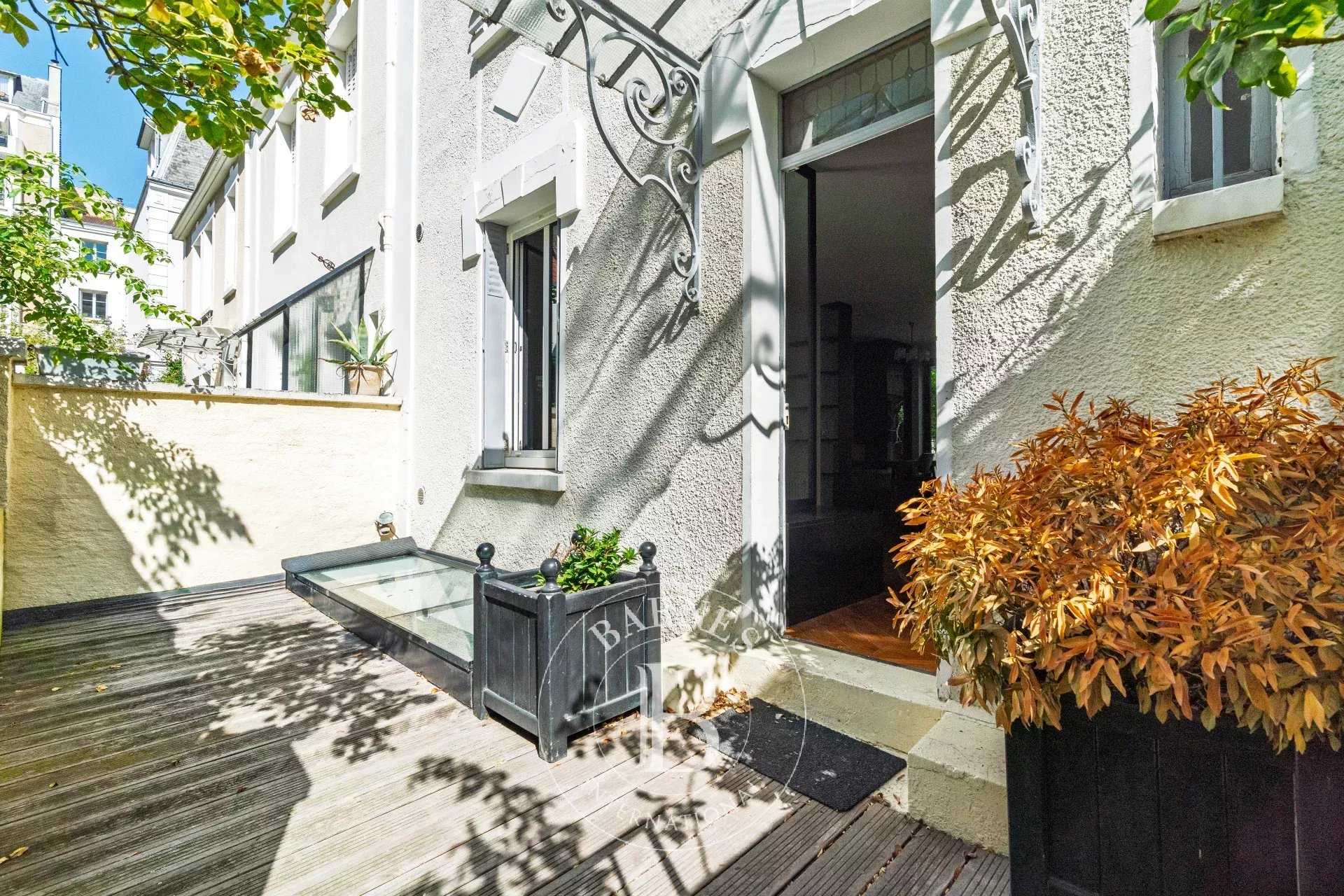 Paris  - Townhouse 3 Bedrooms