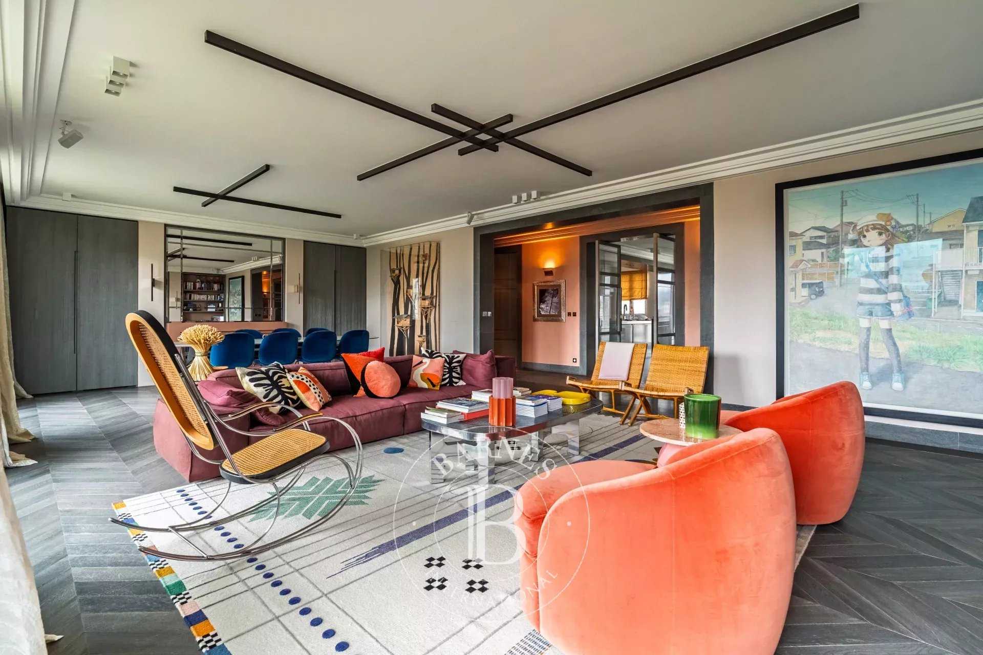 Paris  - Apartment 5 Bedrooms