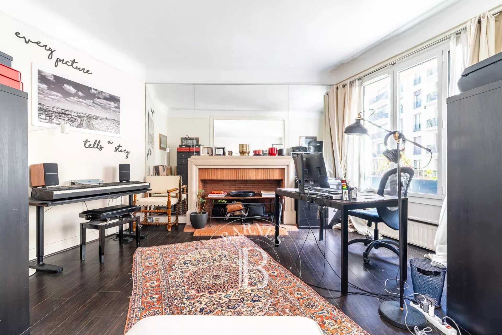 Paris  - Appartement 5 Pi&egrave;ces 3 Chambres