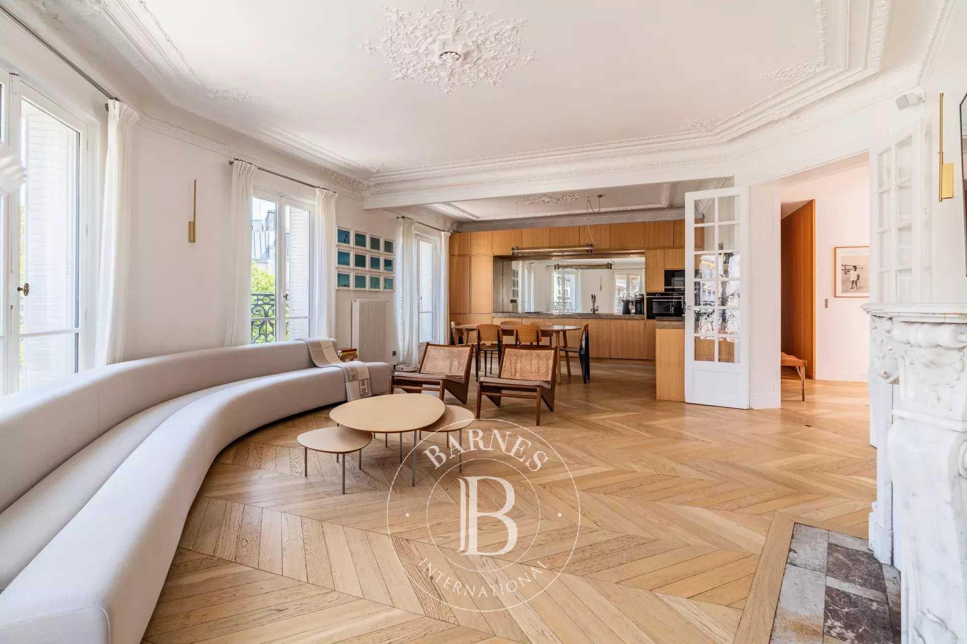 Paris  - Apartment 3 Bedrooms