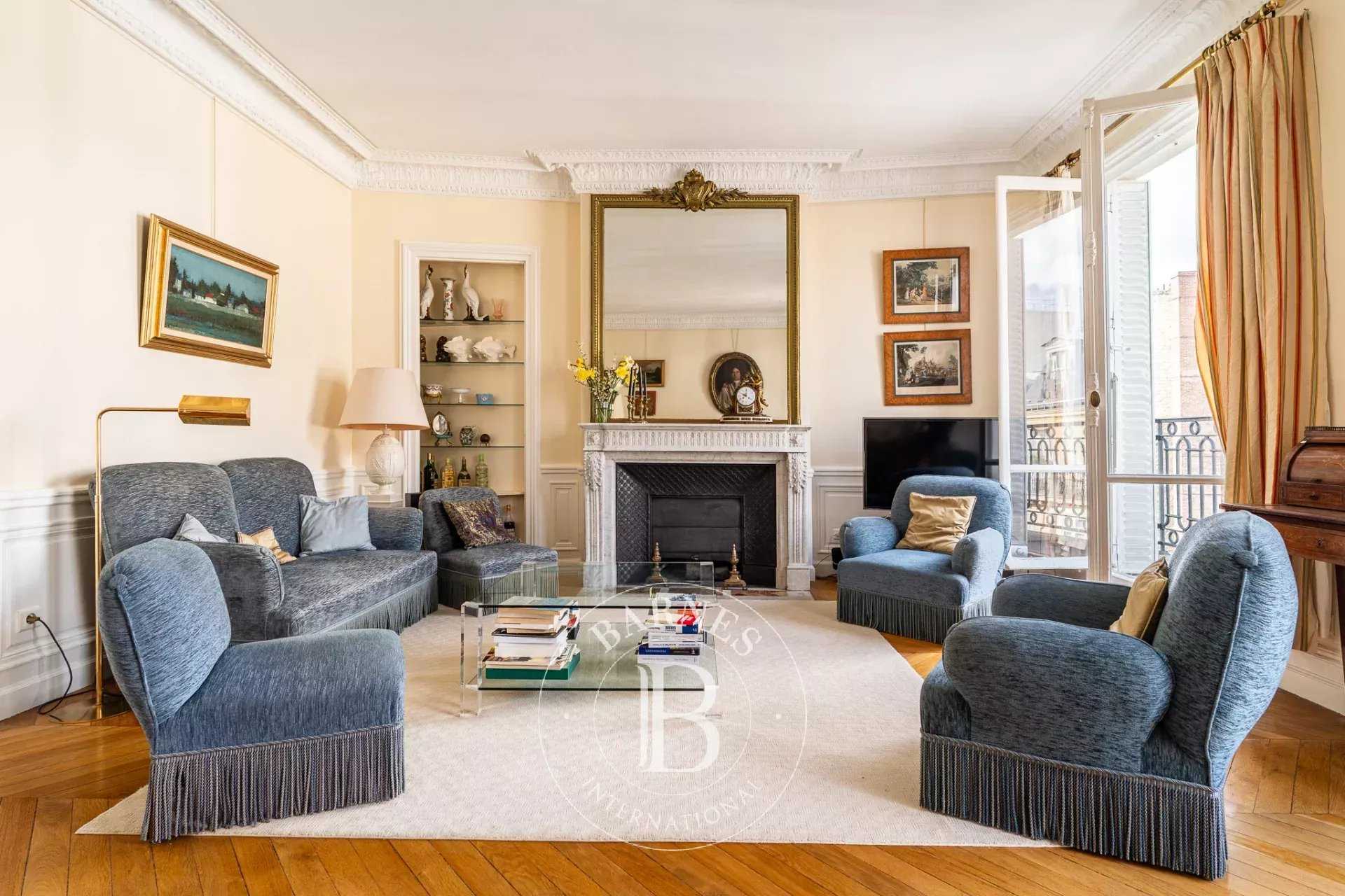 Paris  - Apartment 4 Bedrooms