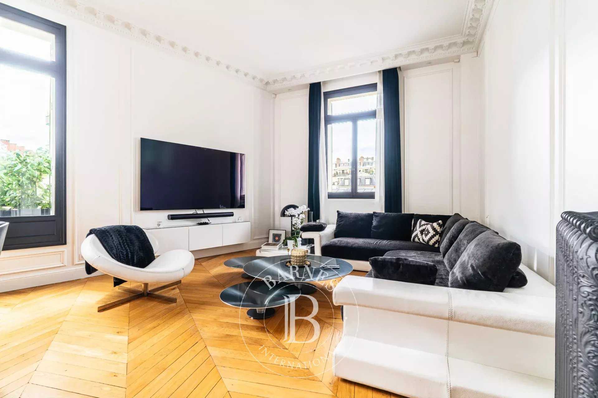 Paris  - Apartment 6 Bedrooms